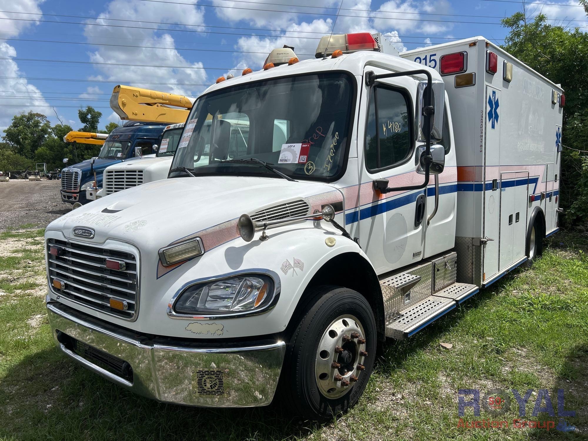 2007 Freightliner M2 106 Ambulance (A46683)