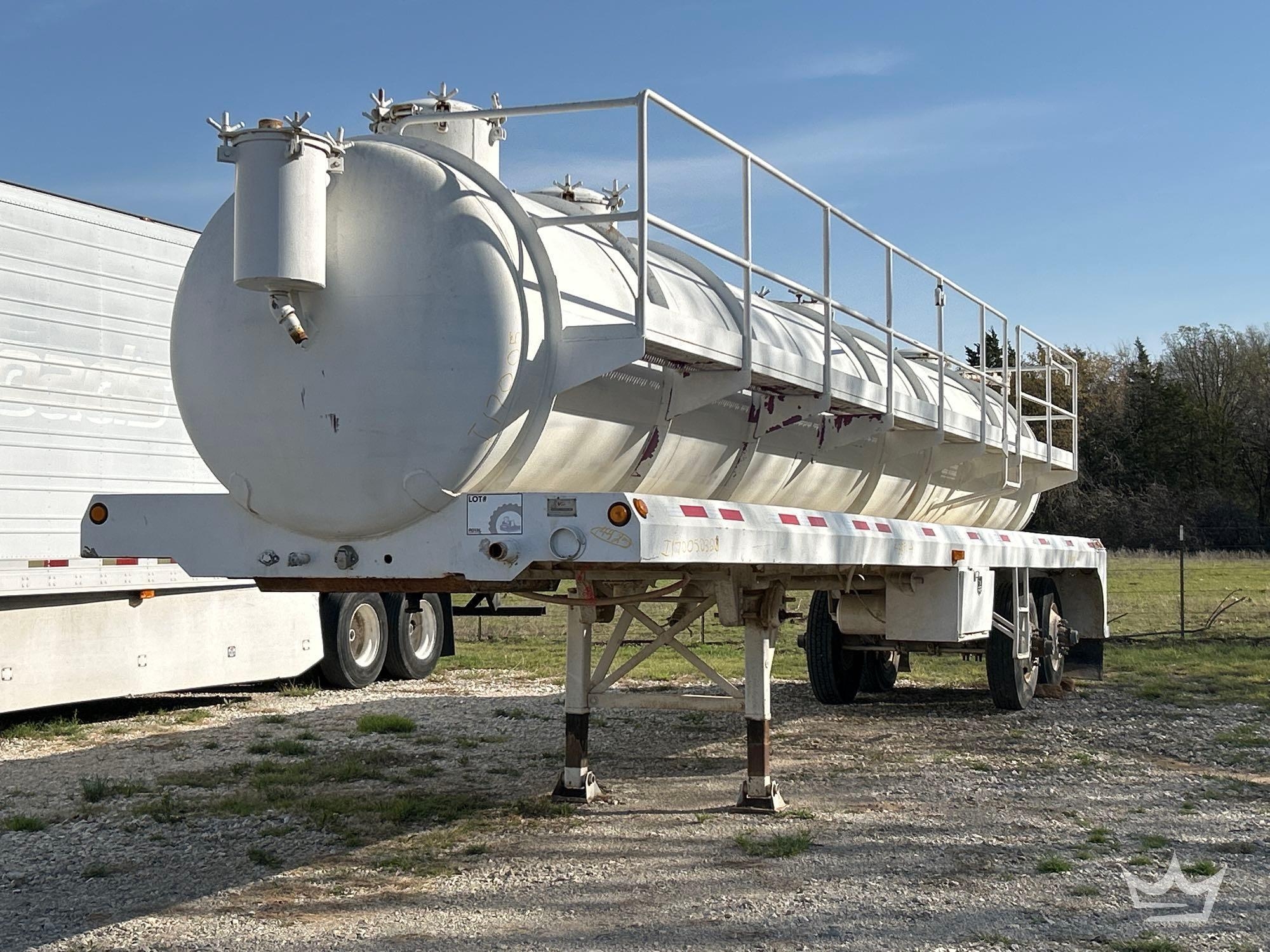 2003 40ft. Proclaim T/A Vacuum Tank Trailer (A64194)