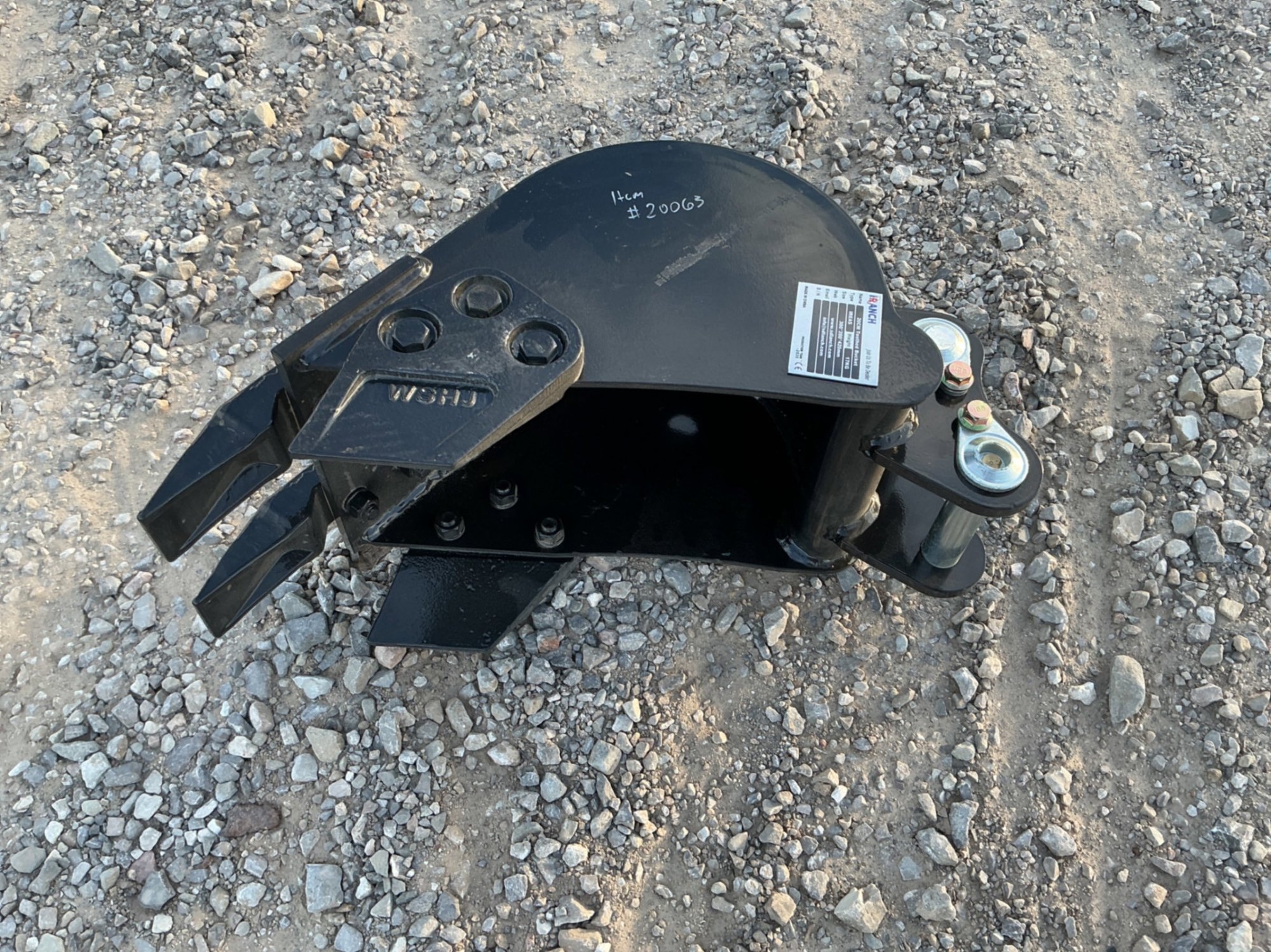 8 TOOTHED BUCKET FOR MINI EXCAVATOR (A58216)