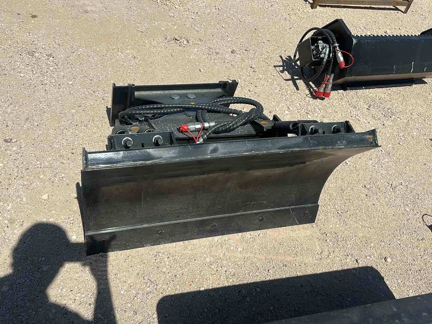 SKID STEER PUSH BLADE (A55745)
