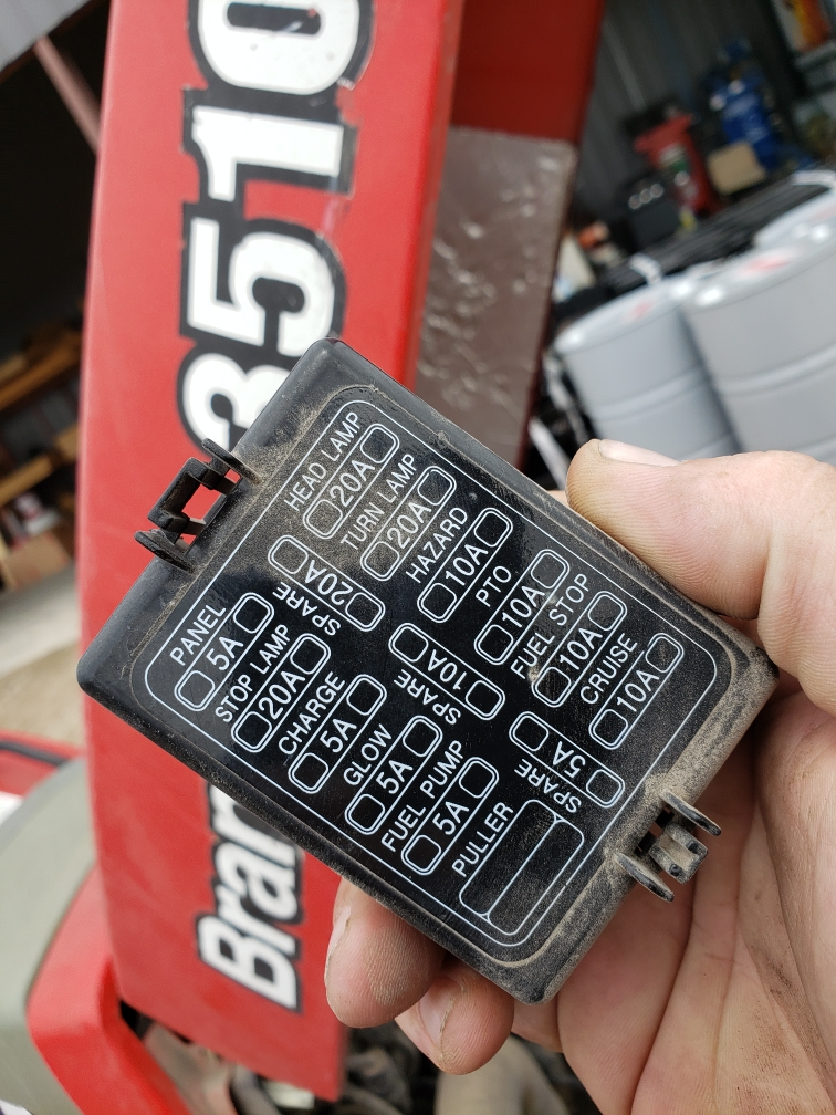3510 FUSE PANEL.jpeg