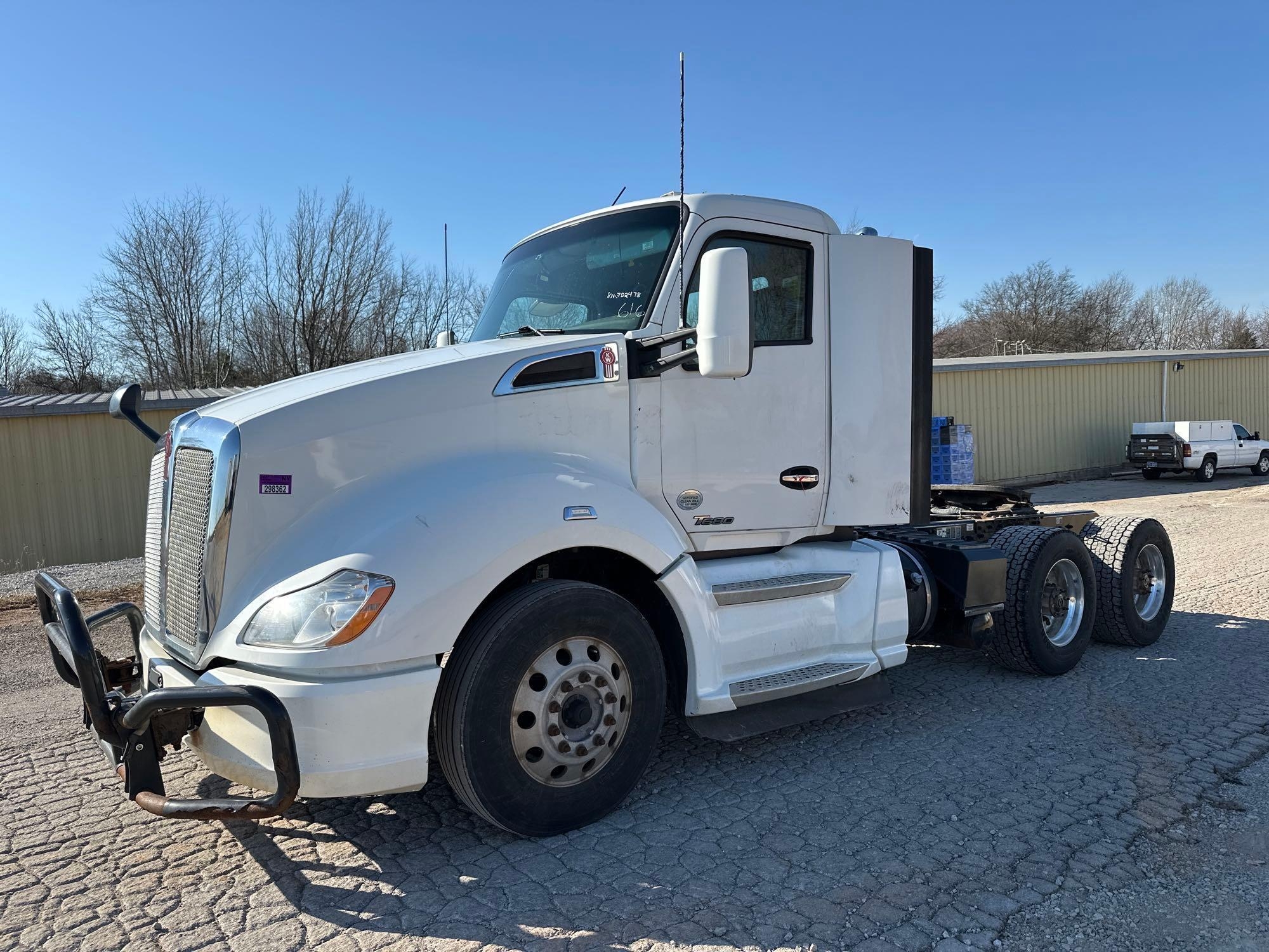 2020 Kenworth T680 Semi Truck, VIN # 1XKYDP9X1LJ302478 (A61165)