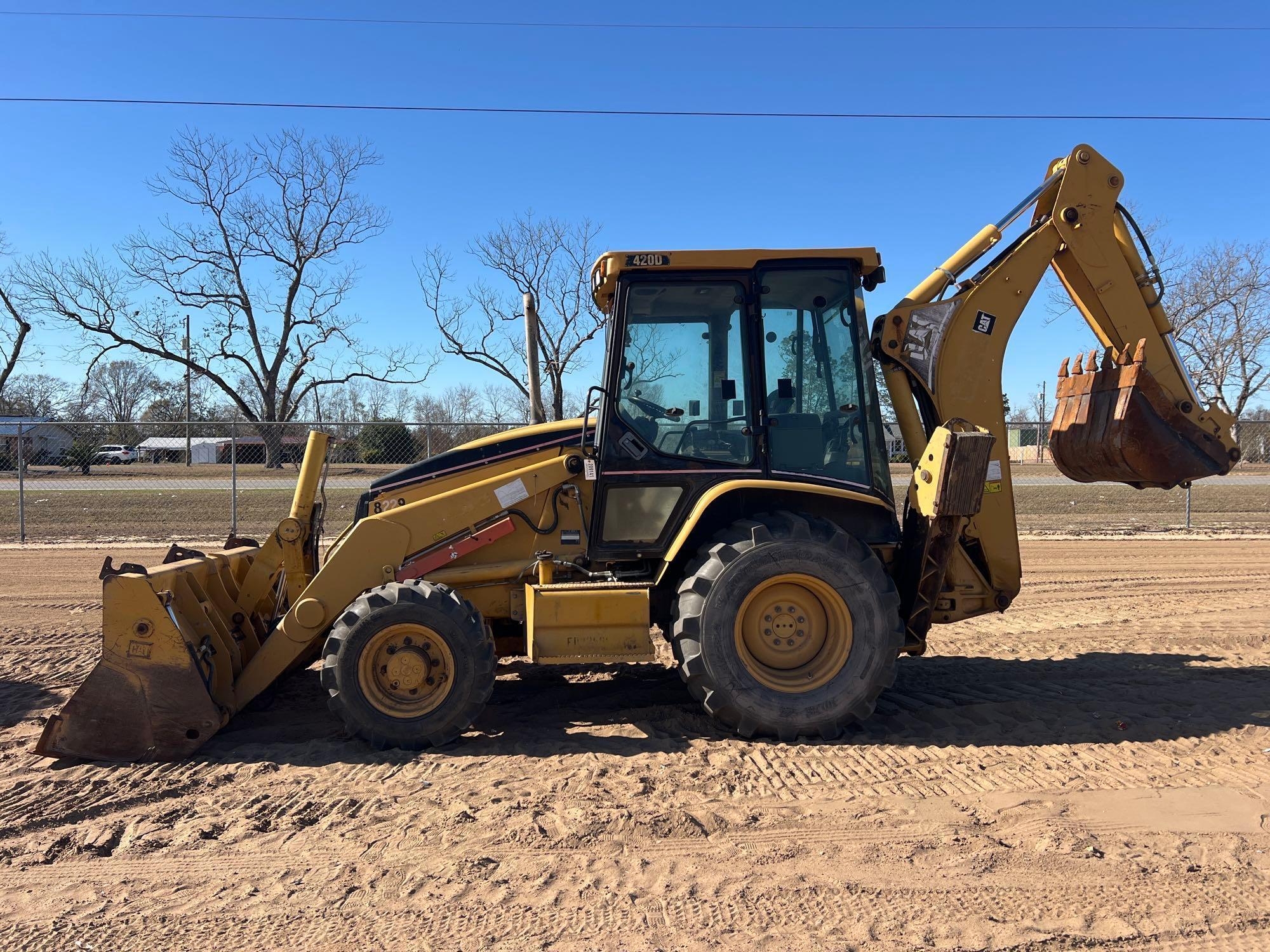 2005 CATERPILLAR 420D BACKHOE (A60429)
