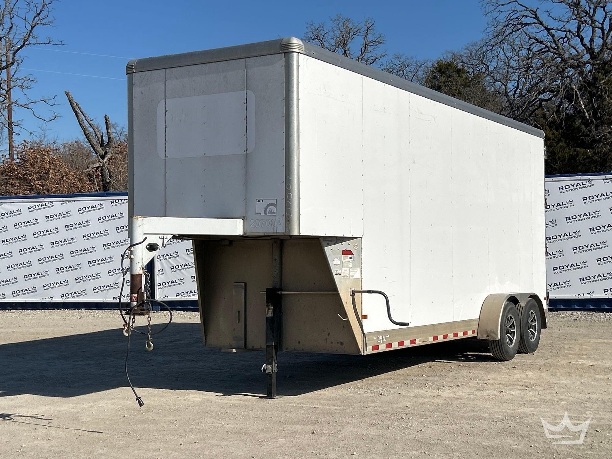 2018 Sundowner FD-306 REV A 24ft. T/A Enclosed Gooseneck Trailer (A64194)