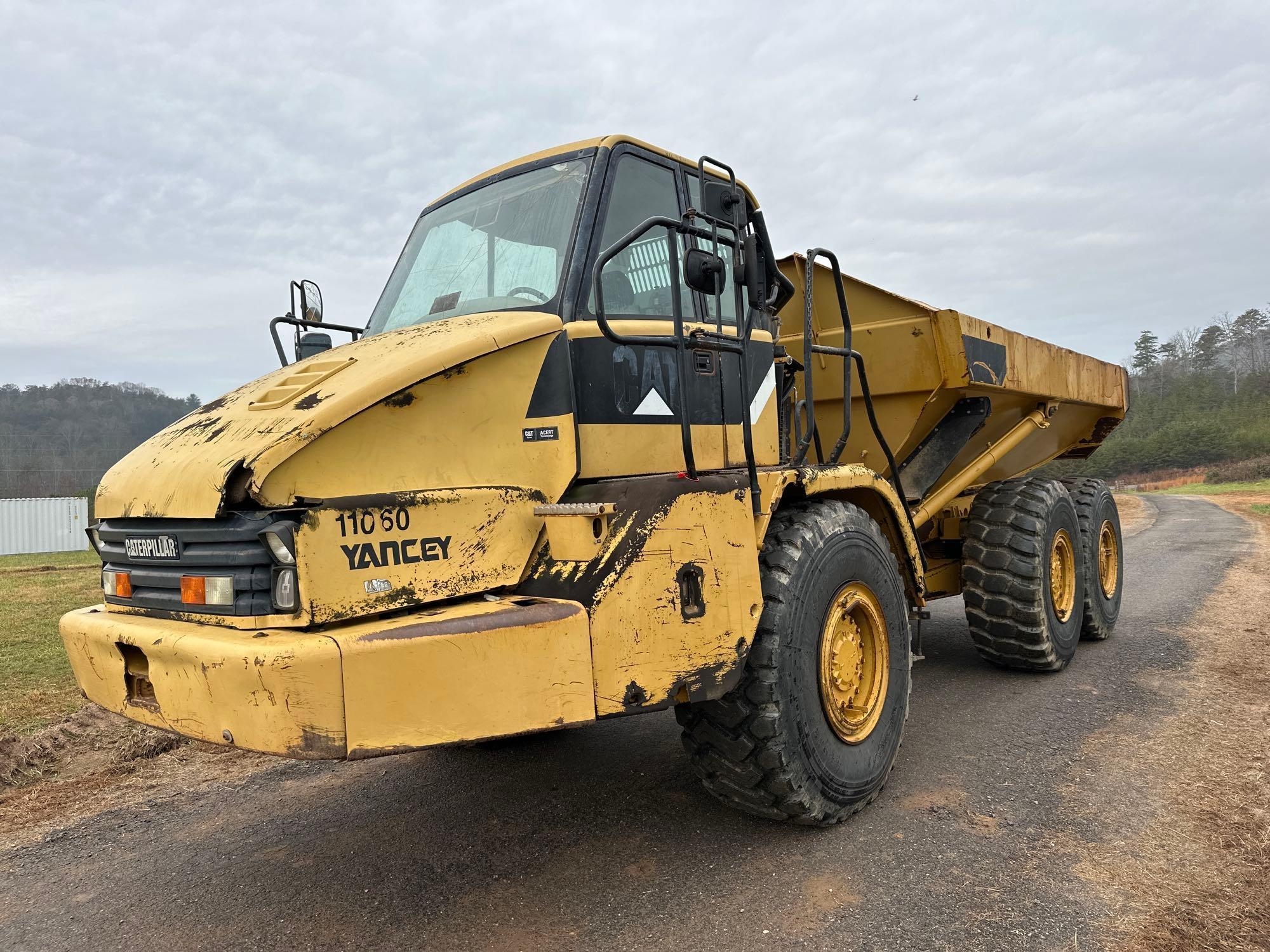 2007 Caterpillar 725 Off-Road Dump Truck (A57453)
