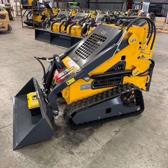 2025 YOU-380 Mini Skid Steer Loader (New/Unused) Includes Bucket and accepts multiple attachments (A59225)