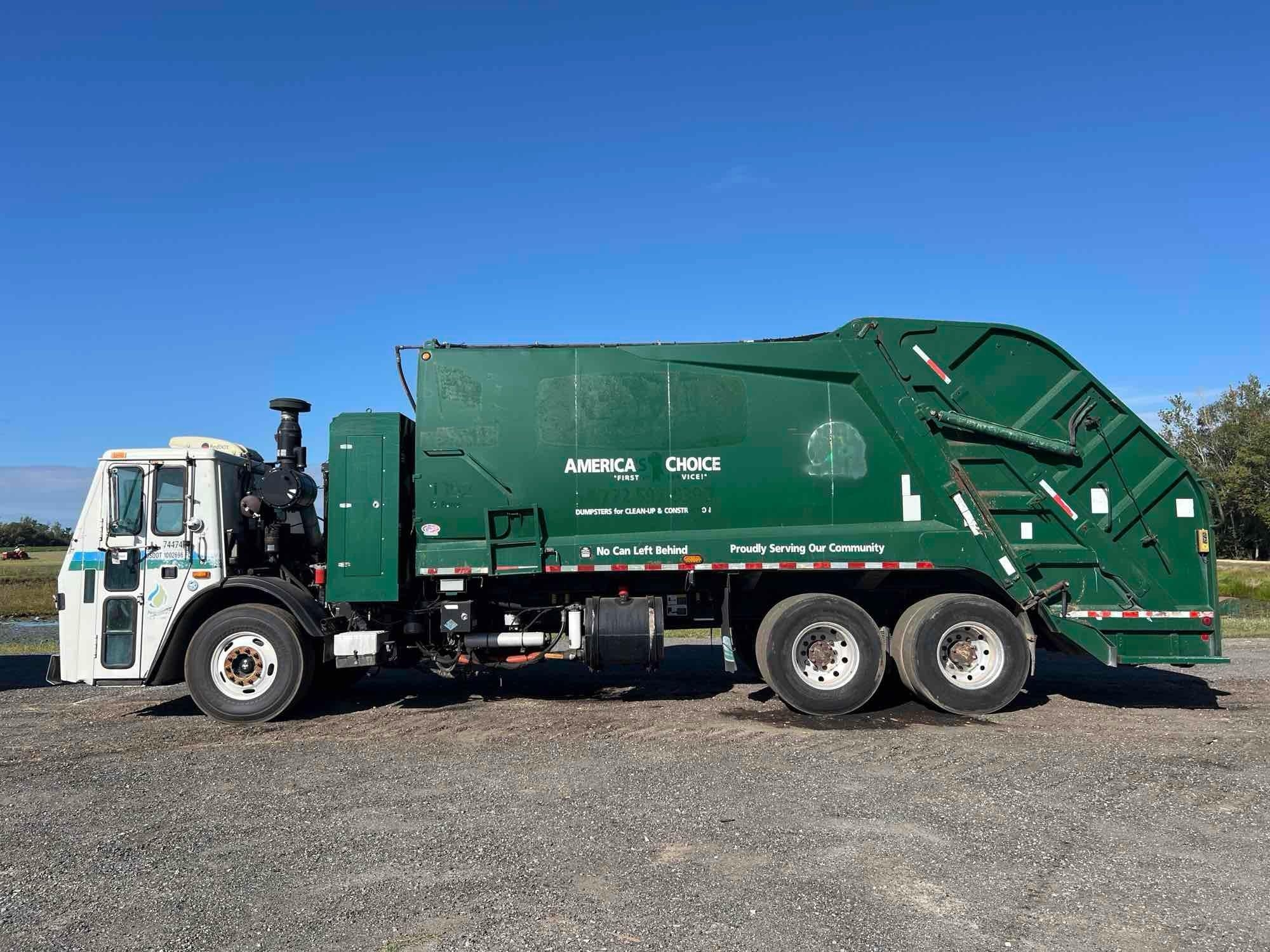 2013 MACK ELITE LEU633 GARBAGE TRUCK (A51406)