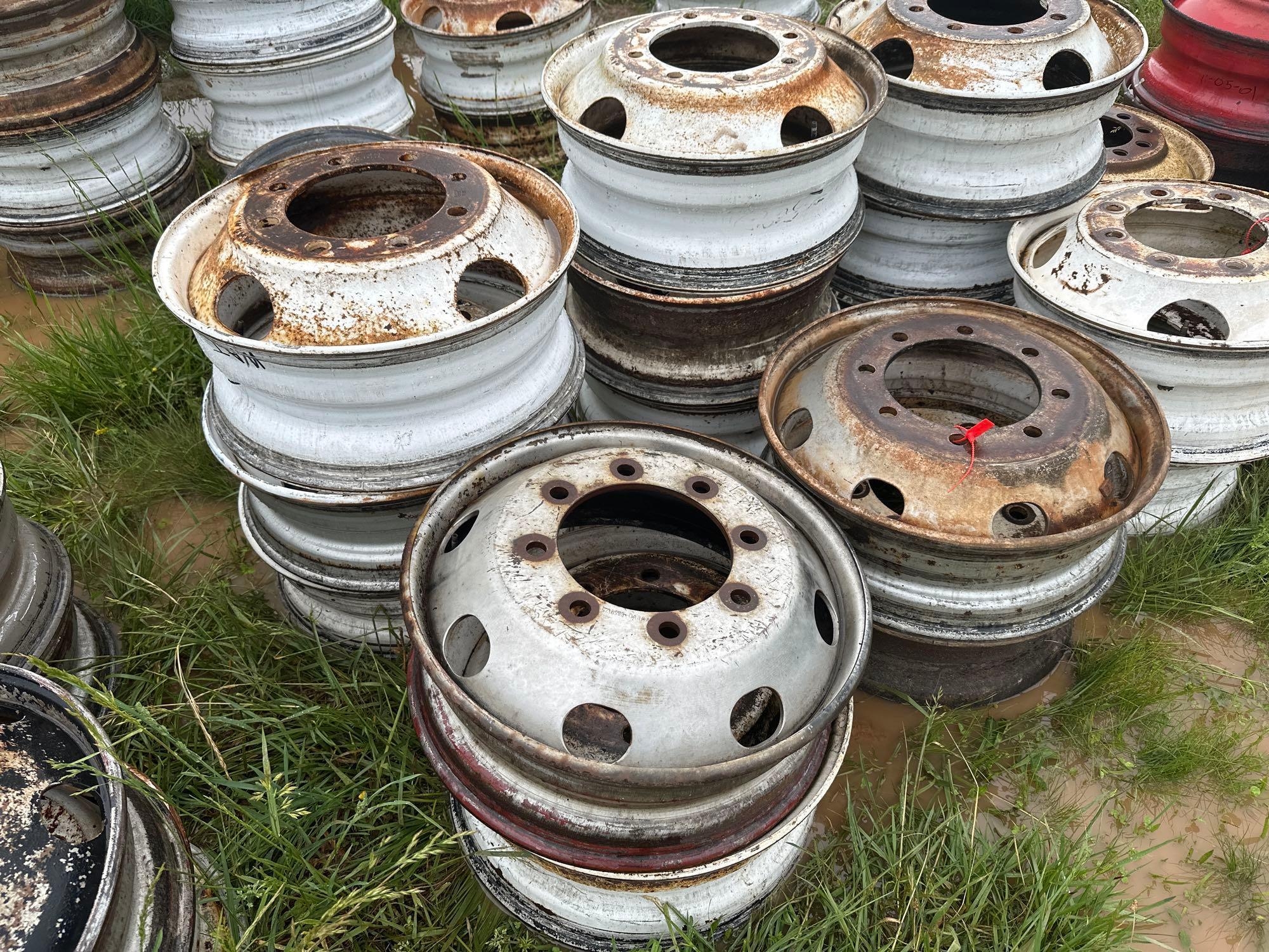 Pallet of (11) 10 Lug Misc Wheels (A48837)