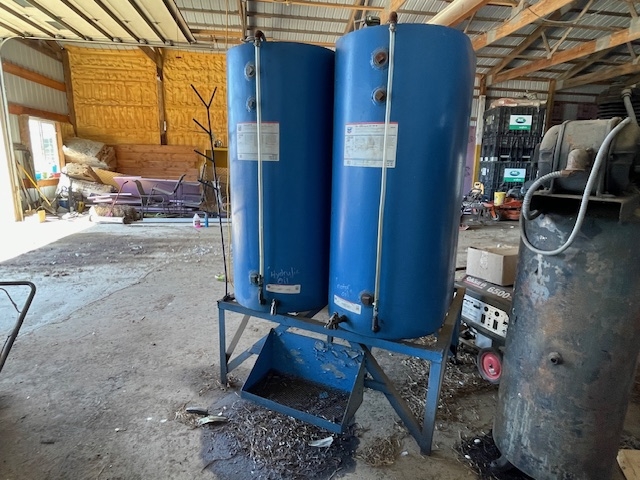 (2) 200 Gallon Oil Tanks (A47369)