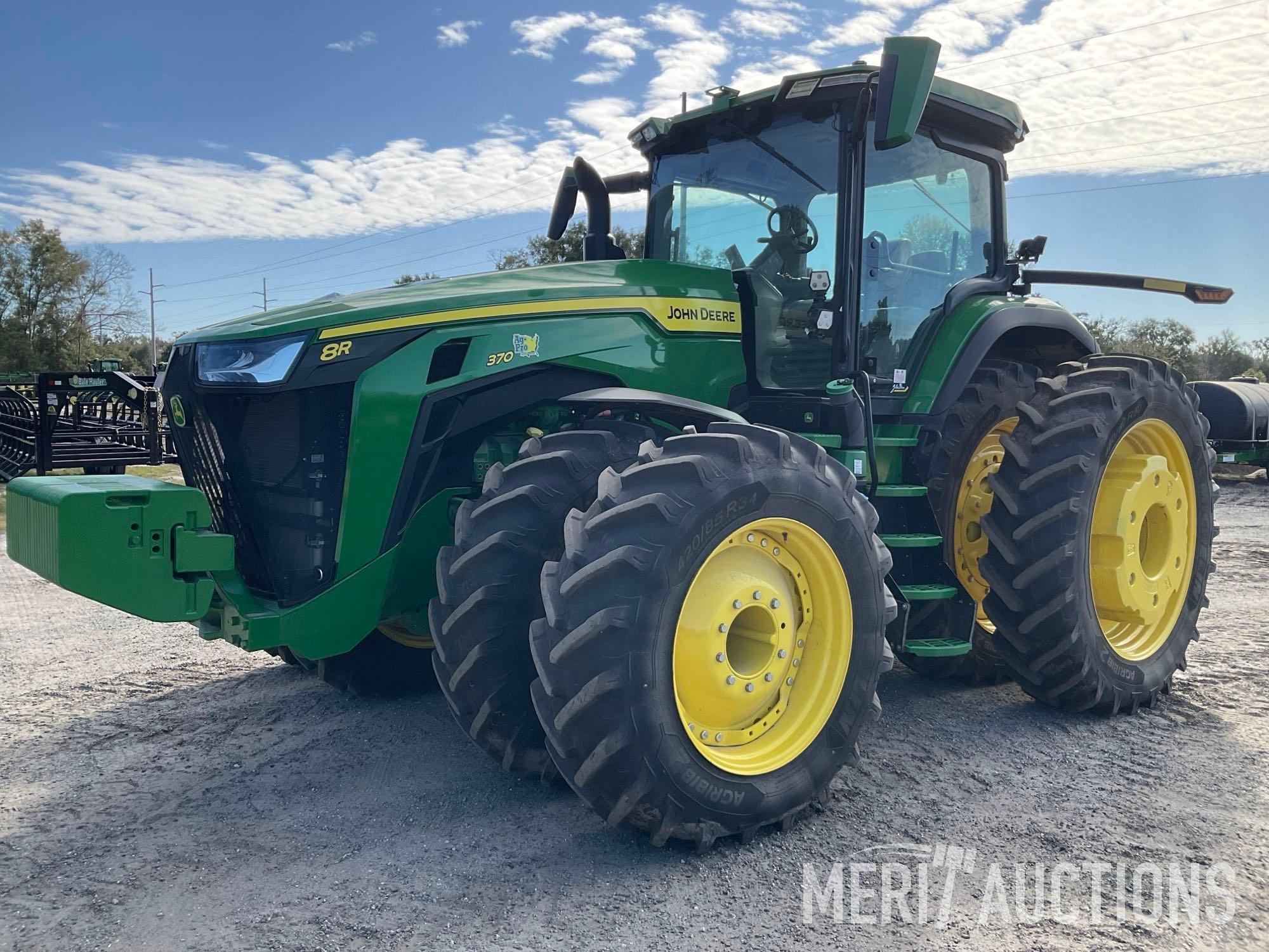 2023 John Deere 8R 370 Tractor (A63109)