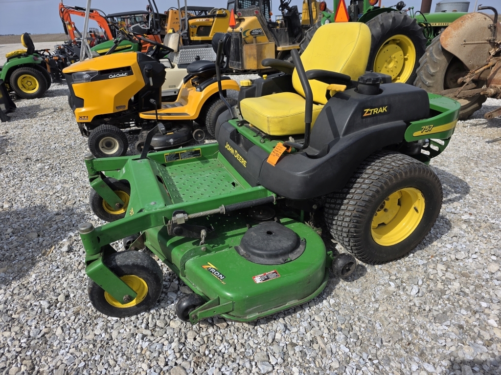 John Deere 757 Zero Turn Mower (A66285)