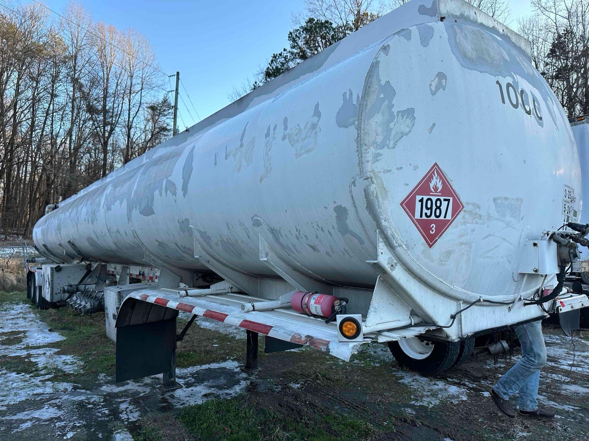 1985 Tanker Trailer (A61165)