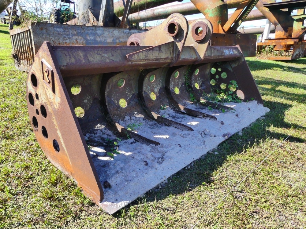 8' Excavator Cleaning Bucket (A53314)