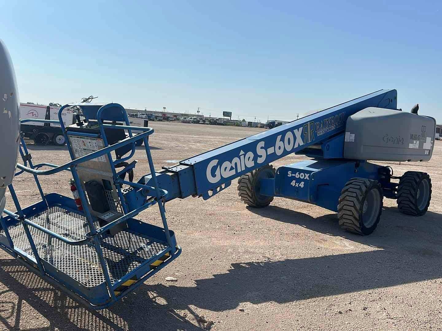 2012 GENIE S-60X MANLIFT (A50854)
