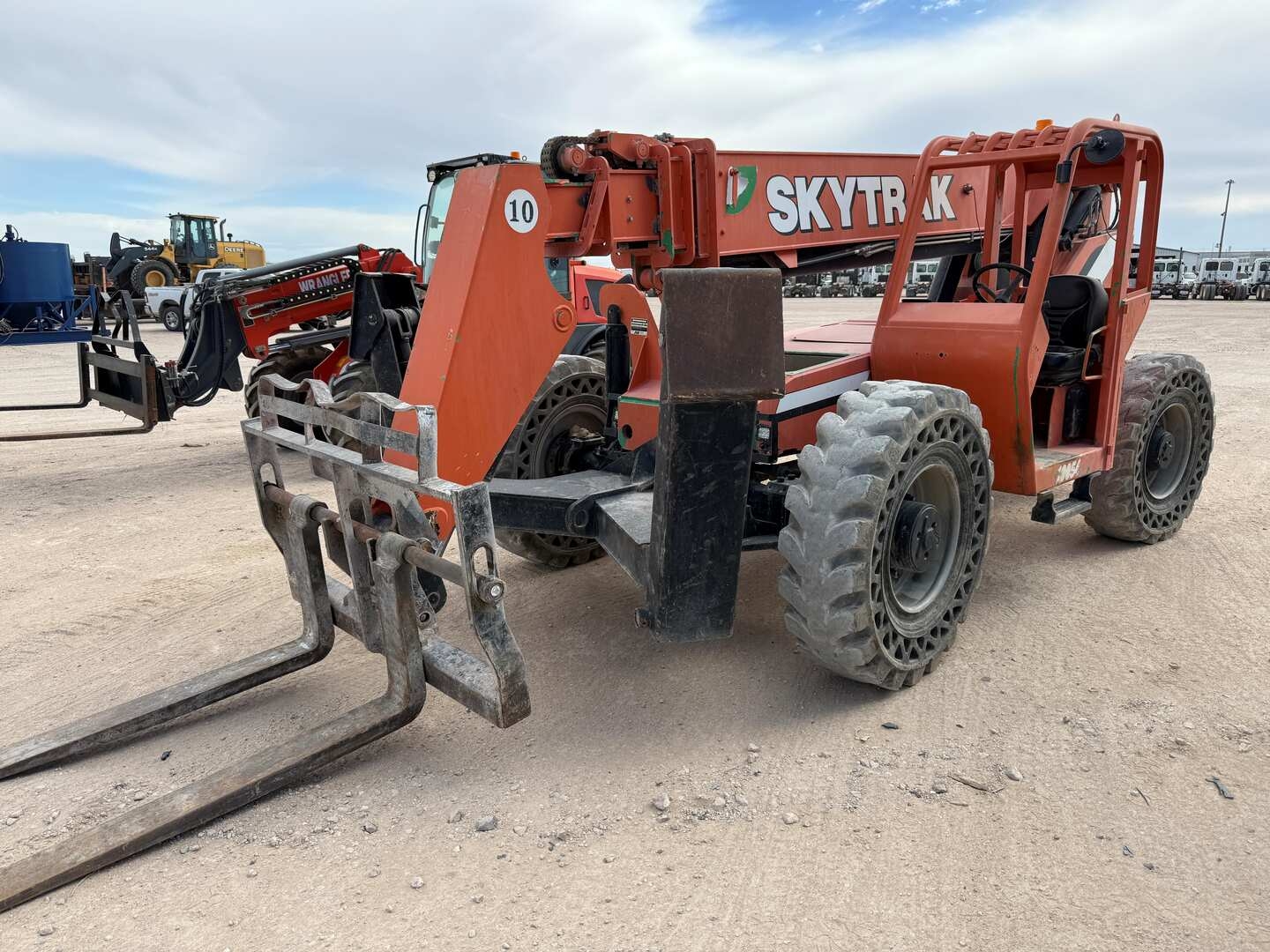 2014 SKYTRAK 10054 TELEHANDLER (A58214)