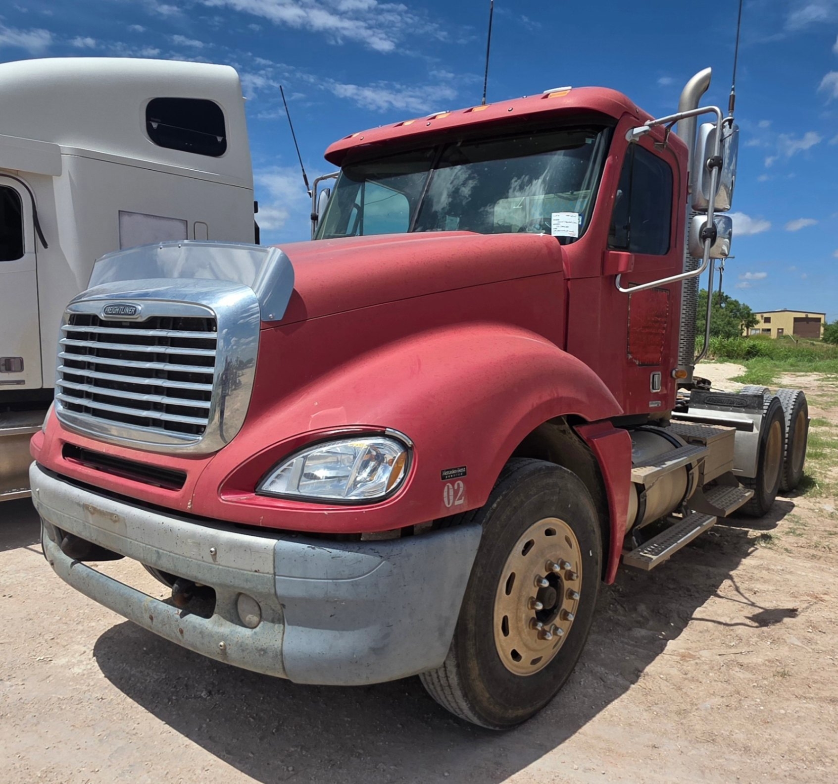 2004 FREIGHTLINER COLUMBIA 120 DAYCAB (A48992)