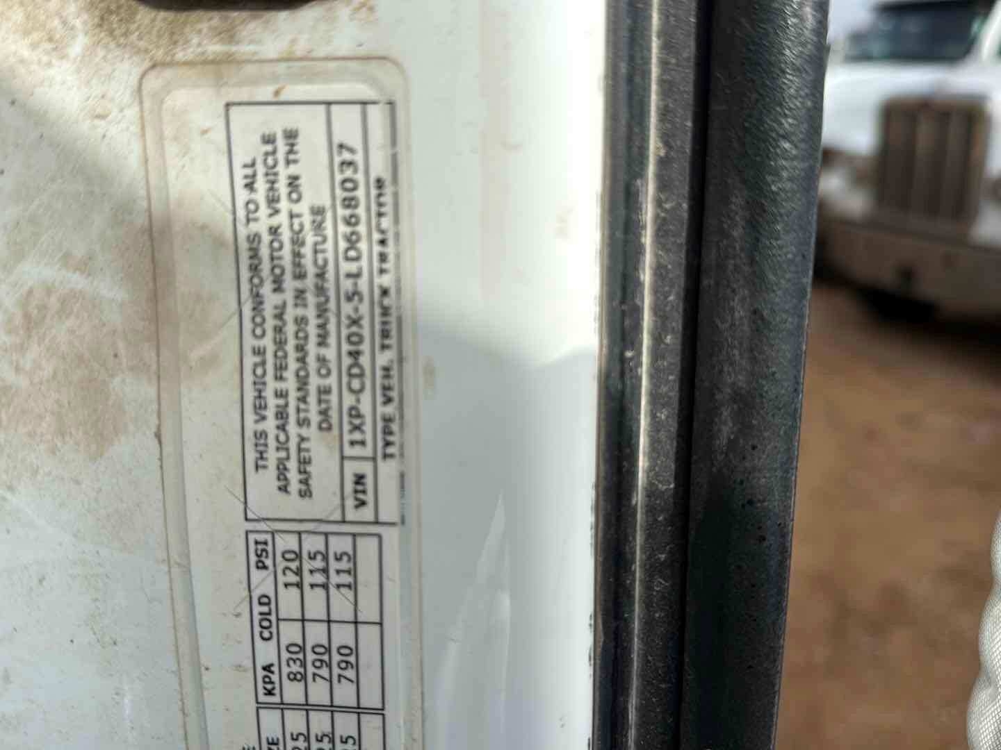 2020 PETERBILT 567 (A58214)