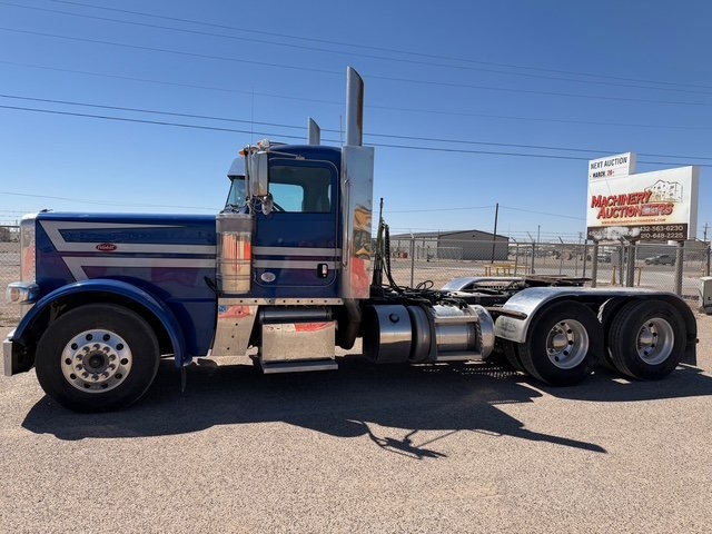 2022 PETERBILT 389 (A65643)