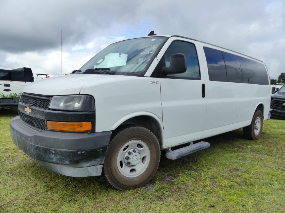 2023 Chevrolet Express (A57148)