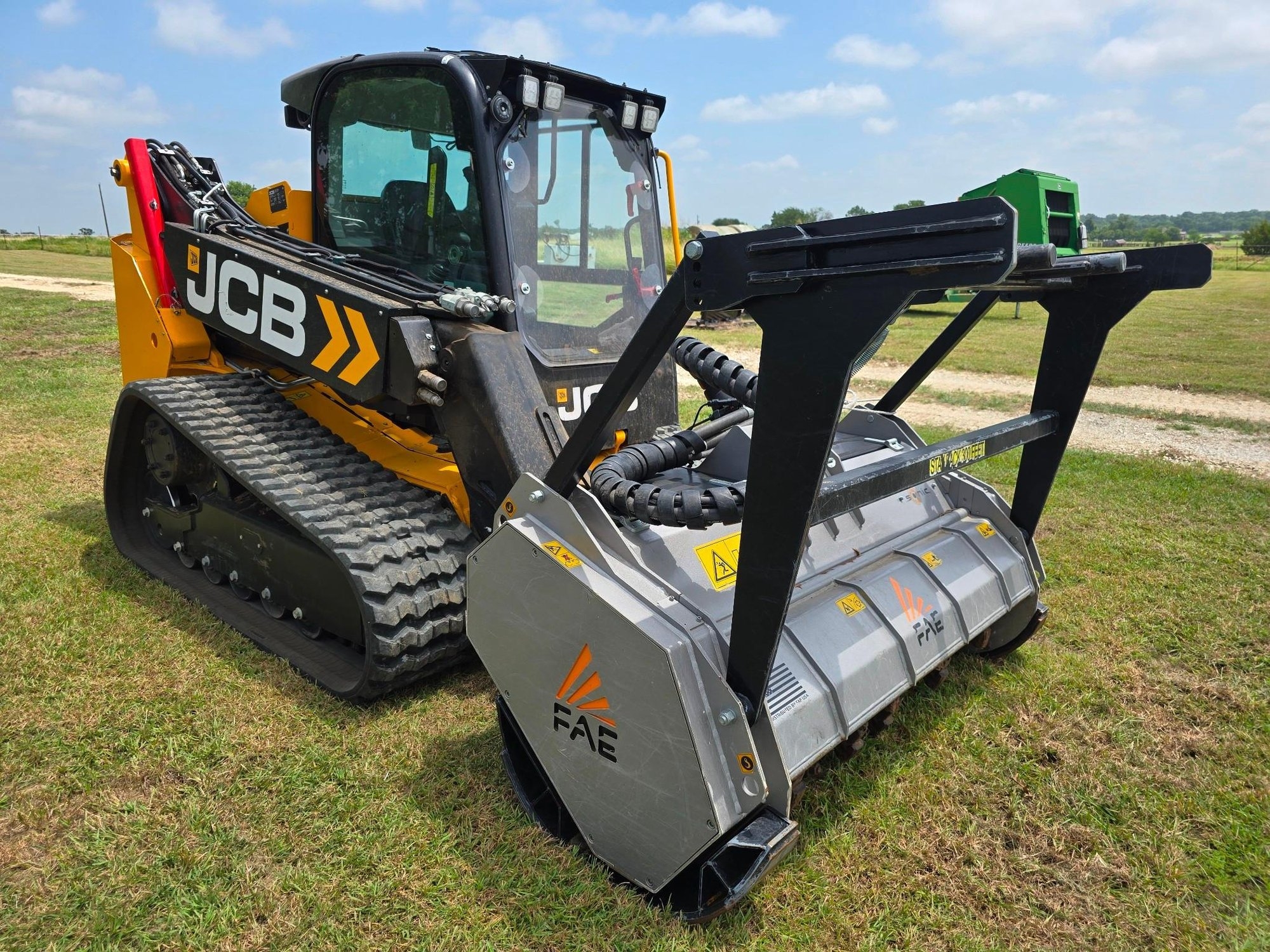 2022 JCB 3TS-8T Teleskid Loader with Telescopic Boom, DB84 Dirt Bucket and FAE Forestry Mulcher (A55218)