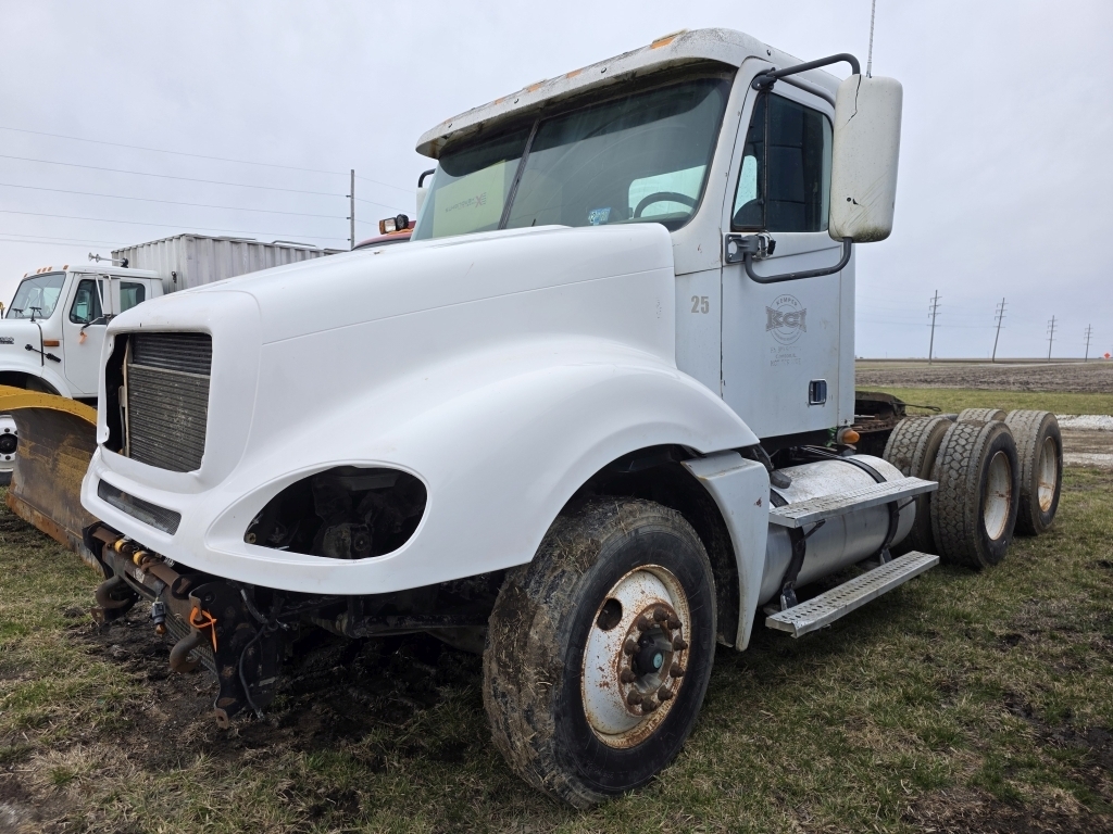 2007 Freightliner Semi Truck (A66285)