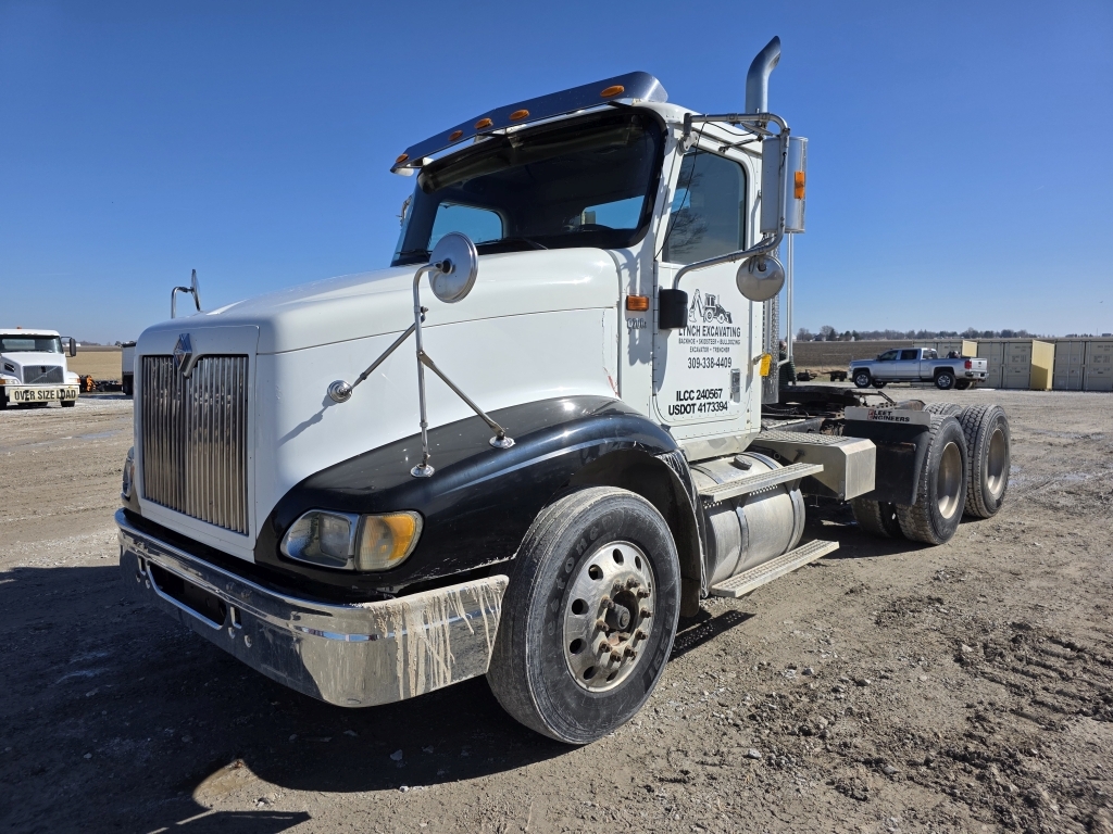 2005 International 9200 Semi (A66285)