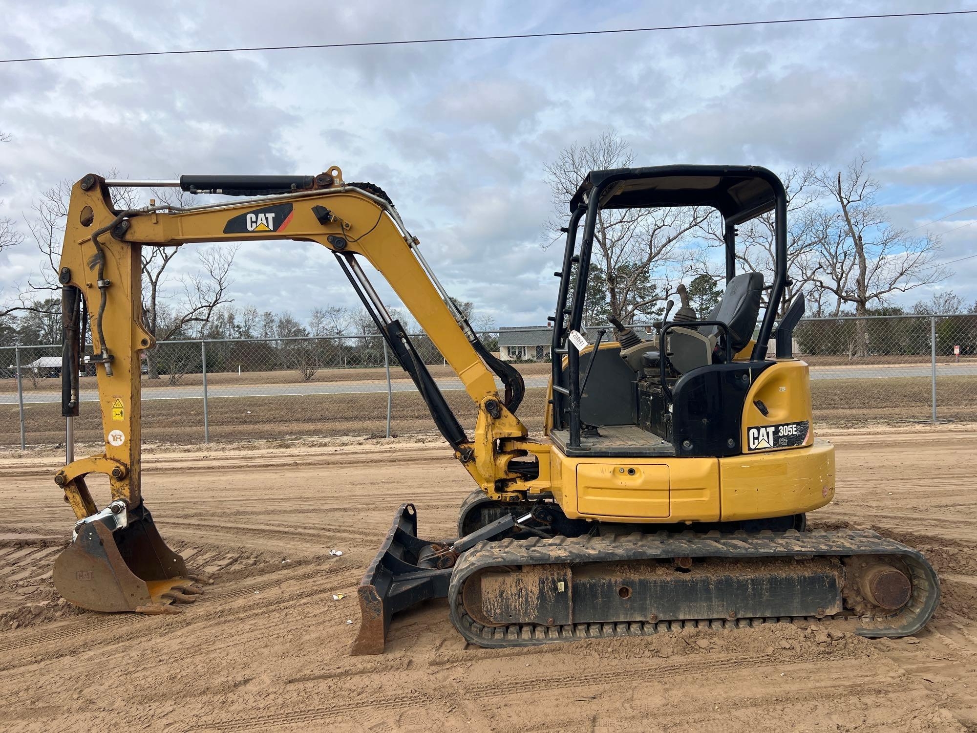 2017 CATERPILLAR 305E2 CR EXCAVATOR (A60429)