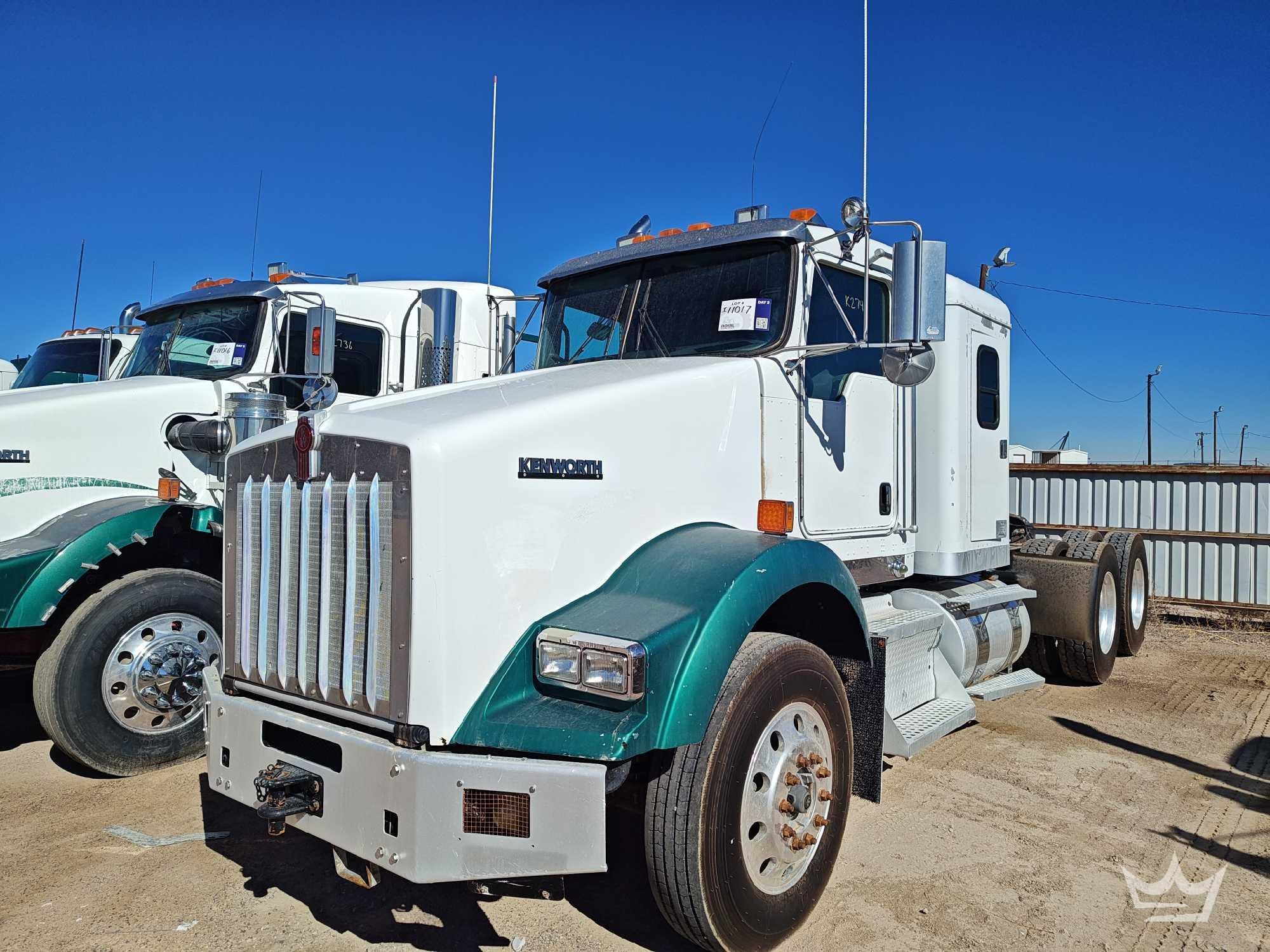 2012 Kenworth T800 T/A Sleeper Cab Truck Tractor (A55973)