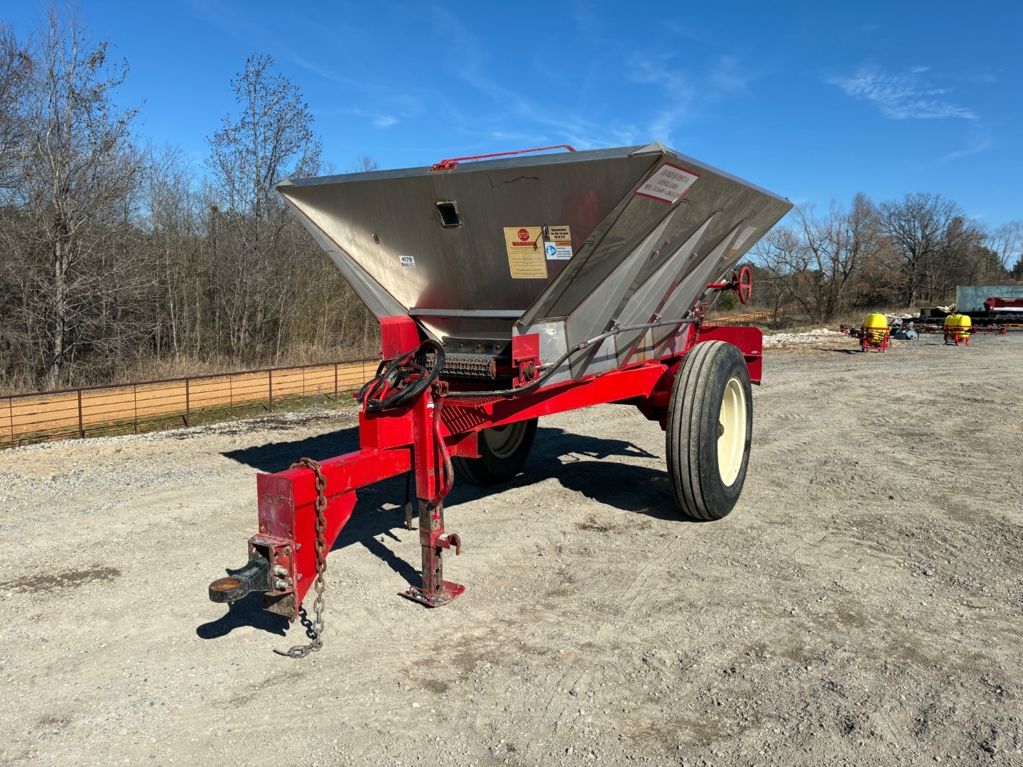 Chandler 9PT-FT High Clearance Fertilizer Spreader (A64047)