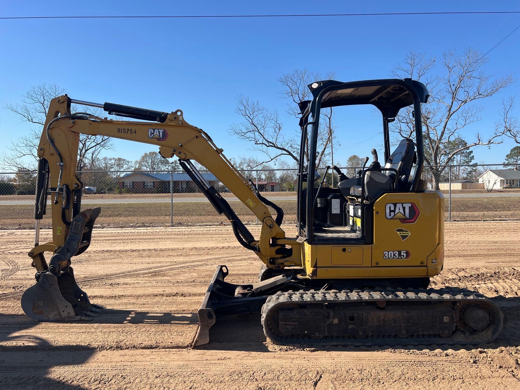 2022 CATERPILLAR 303.5CR EXCAVATOR (A60429)