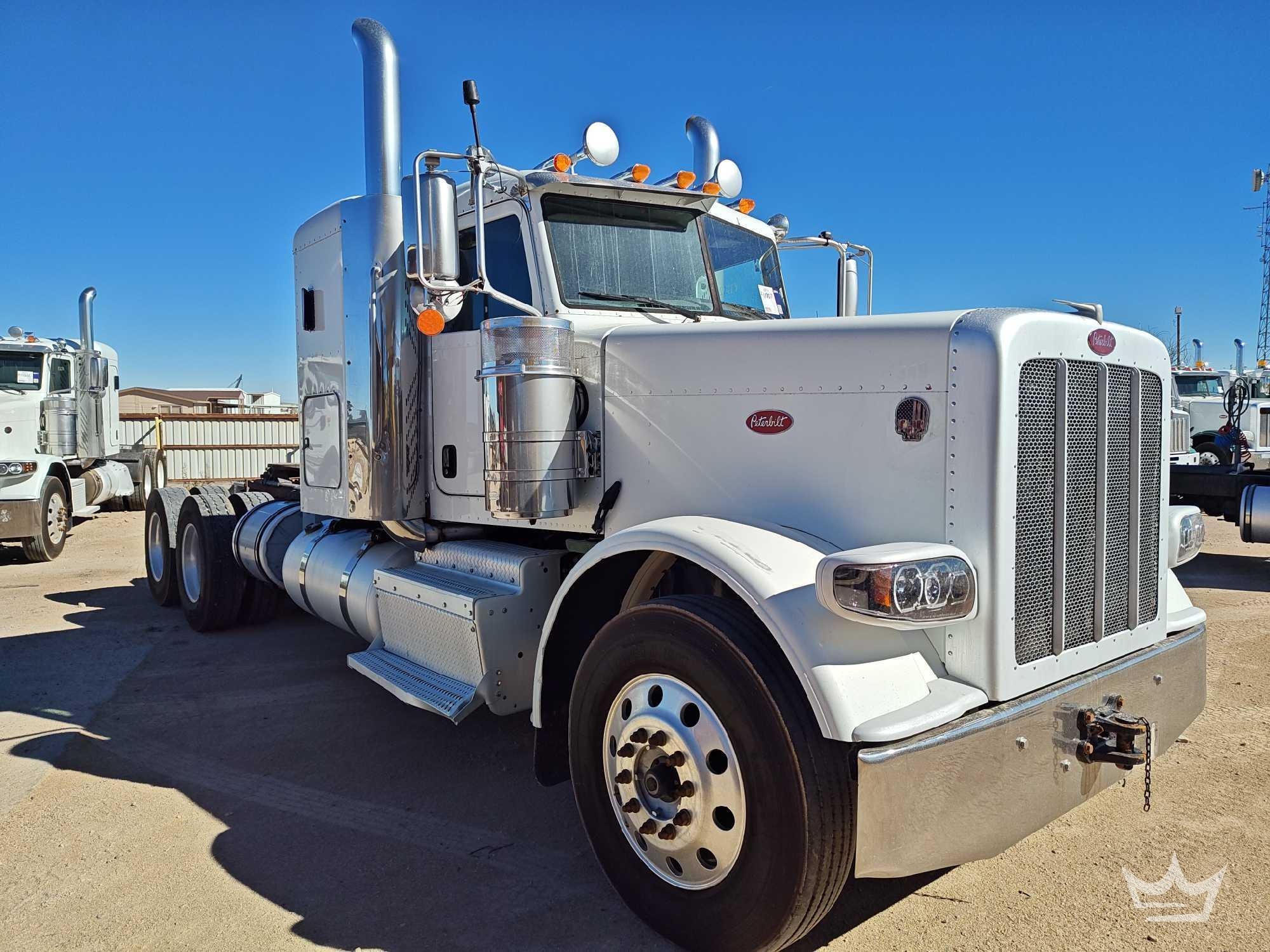 2016 Peterbilt 389 T/A Wet Kit Sleeper Cab Truck Tractor (A55973)