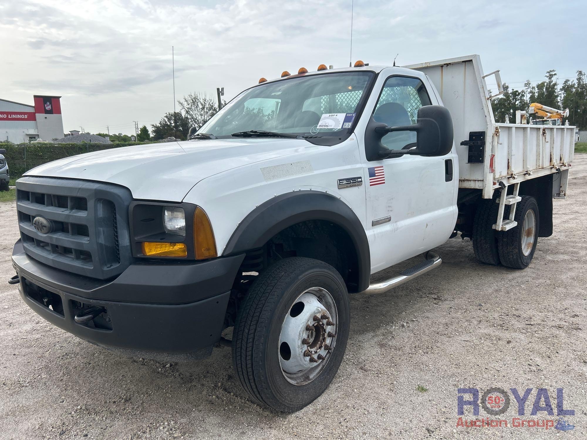 2006 Ford F550 4x4 Flatbed Pickup Truck (A46683)