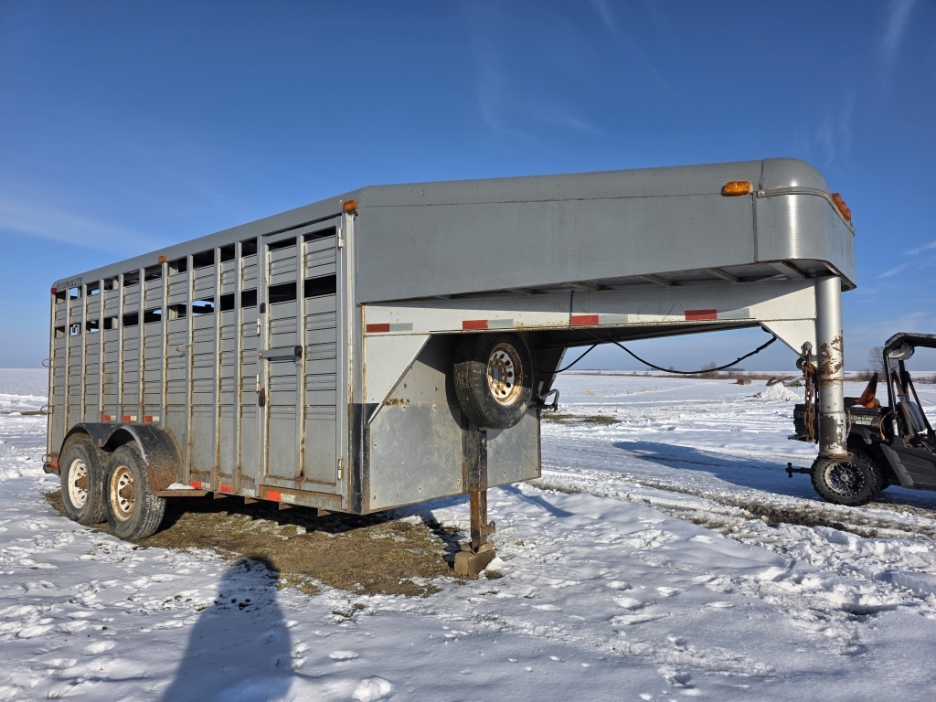 1999 Featherlite Gooseneck Livestock Trailer (A59814)