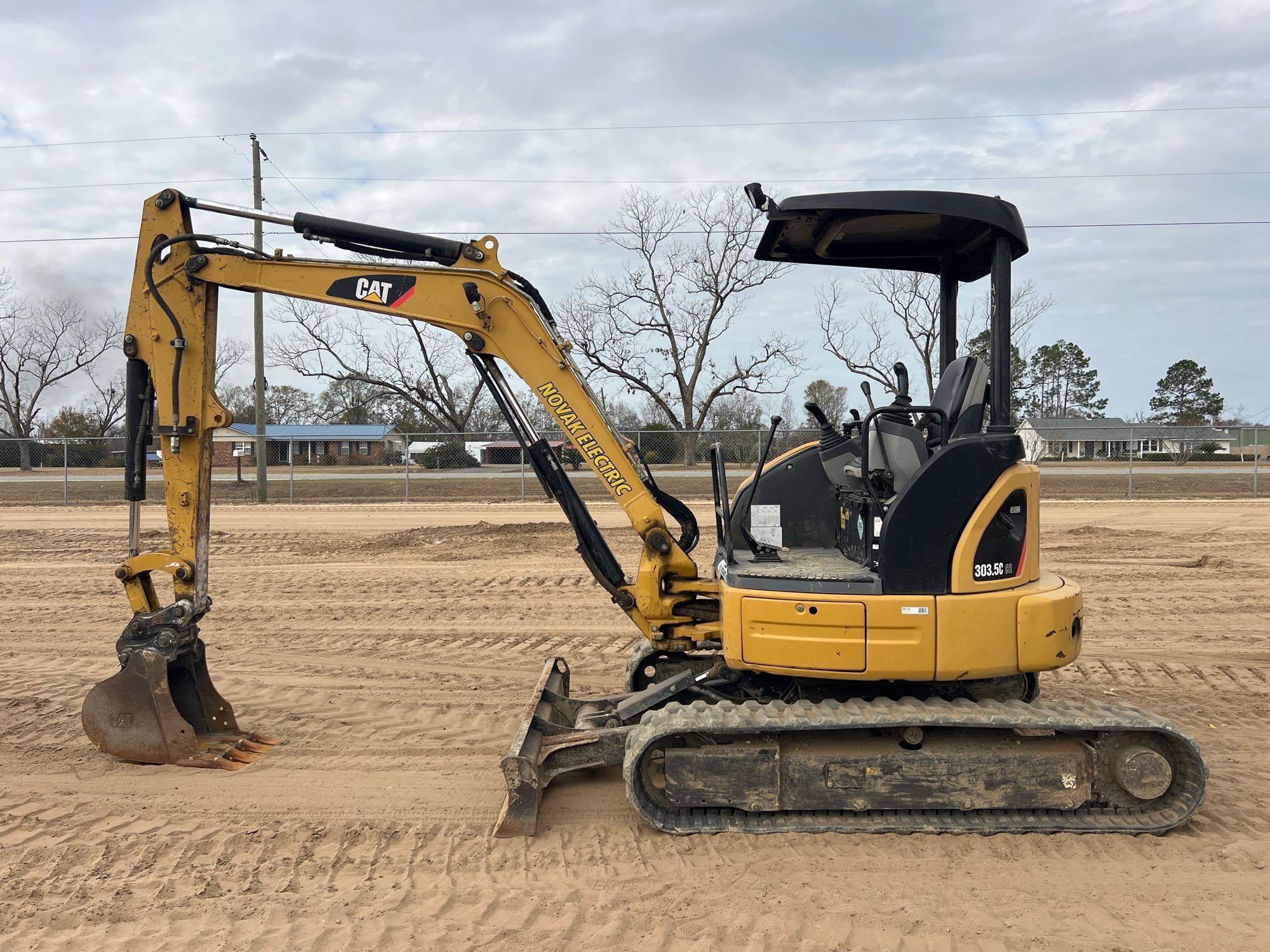 2010 CATERPILLAR 303.5C CR EXCAVATOR (A60429)