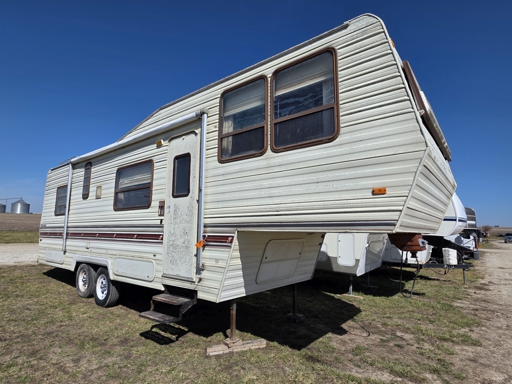 1990 Wilderness 29 5R Camper Trailer (A66285)
