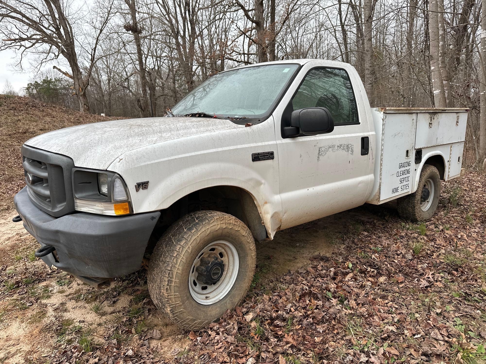 2002 Ford F-250 Service Truck, VIN # 1FTNF21L52EB33349 (A61165)