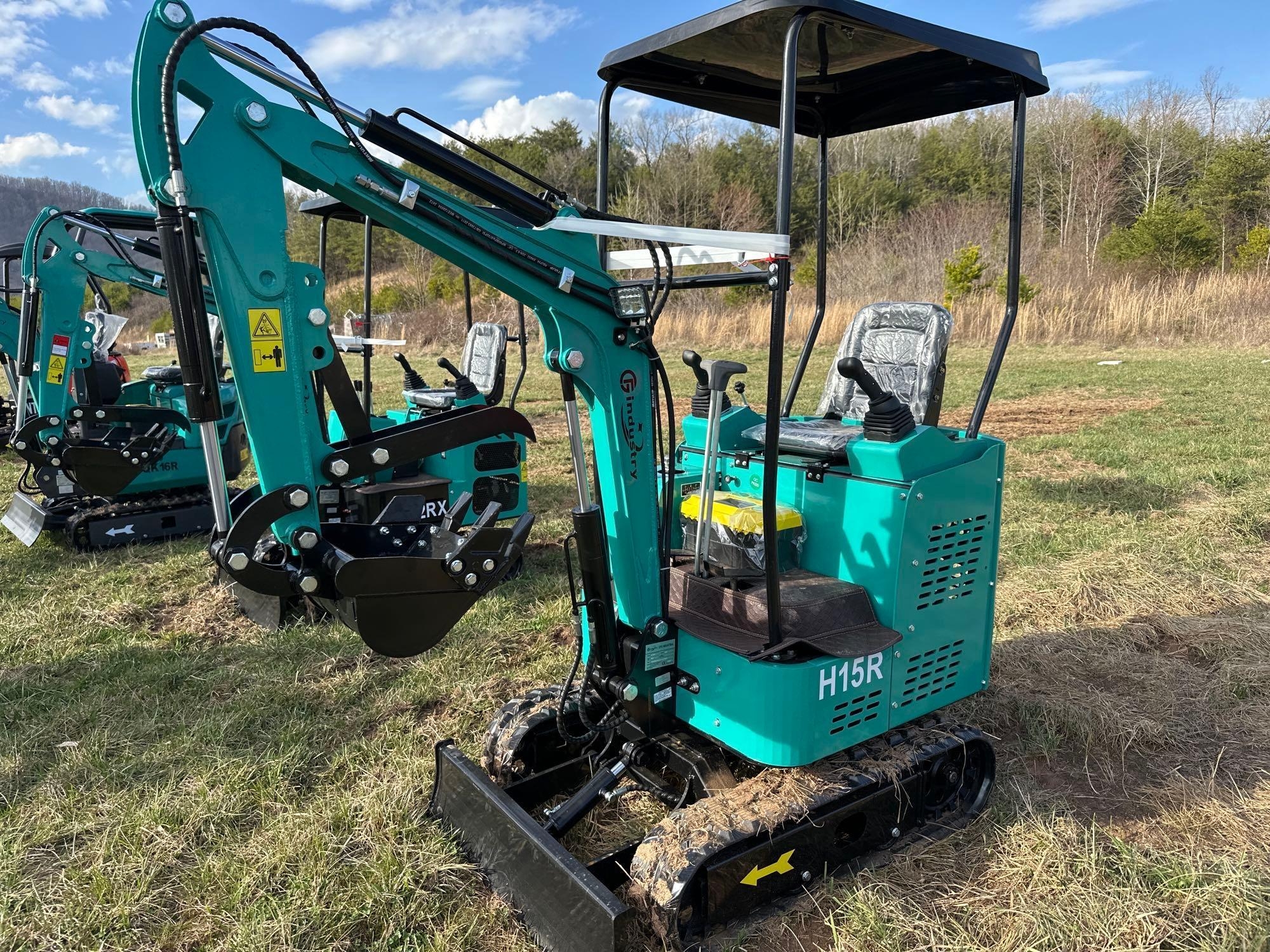 New/Unused CFG Industrial H15R Mini Excavator (A65583)