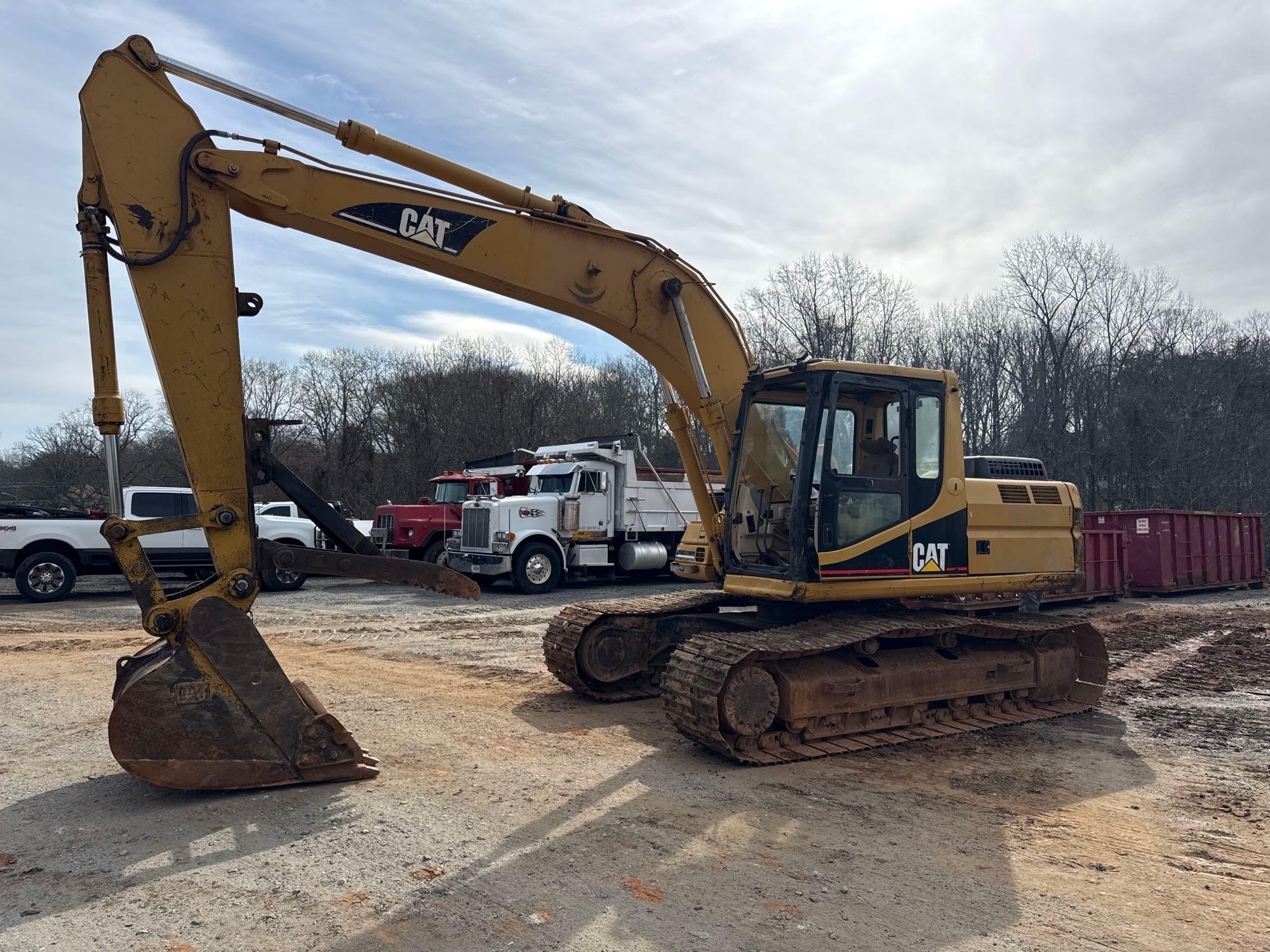 Caterpillar 318BL Excavator (A65579)