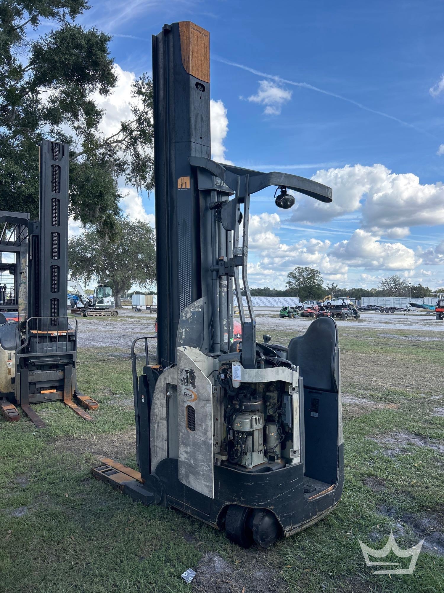 Crown RM6025-45 4,500 LB Stand-On Electric Forklift (A59228)