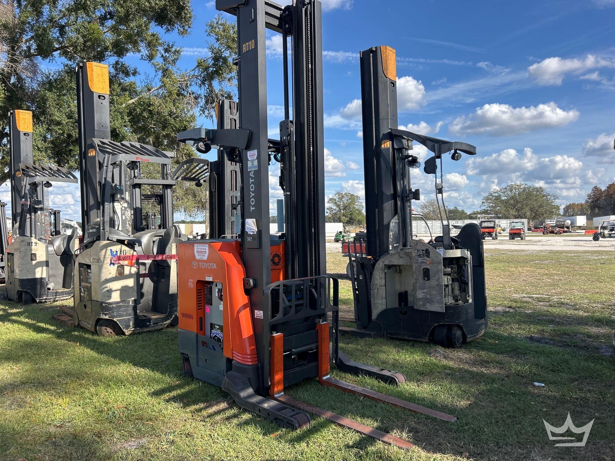 Toyota RF1-SD1X45 4,500 LB Stand-On Electric Forklift (A59228)