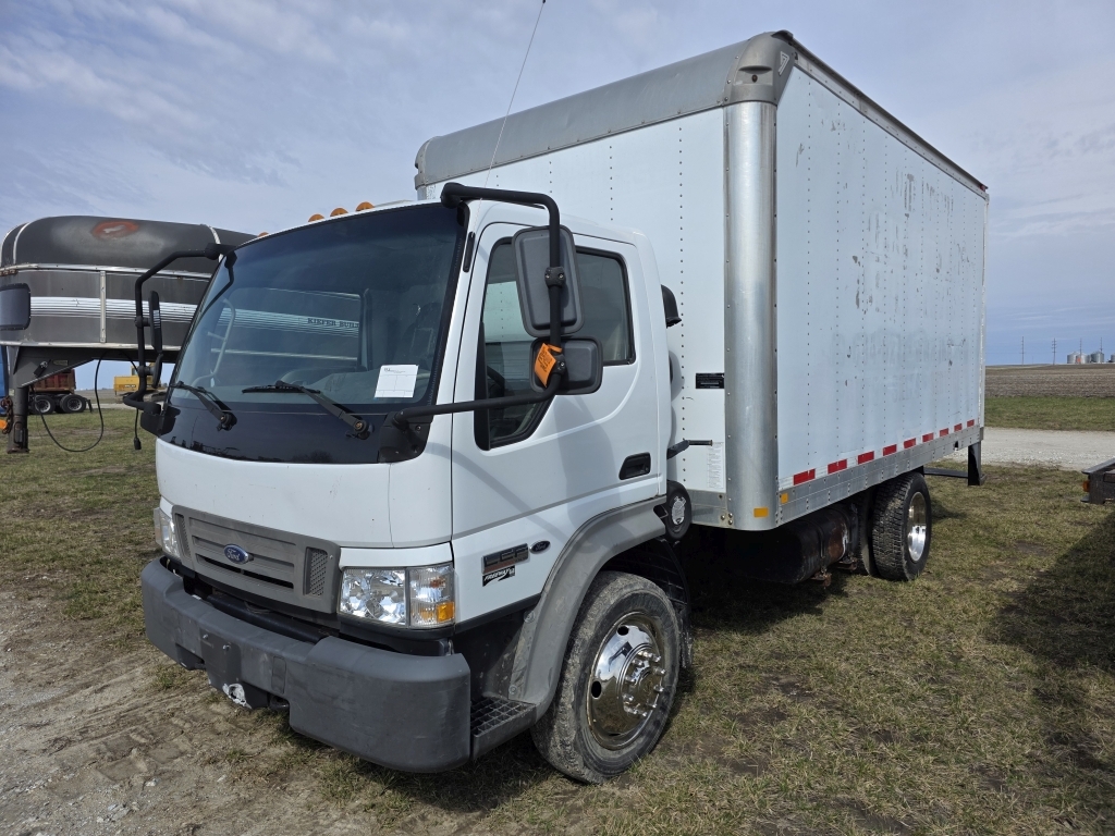 2009 Ford LCF Box Truck (A66285)