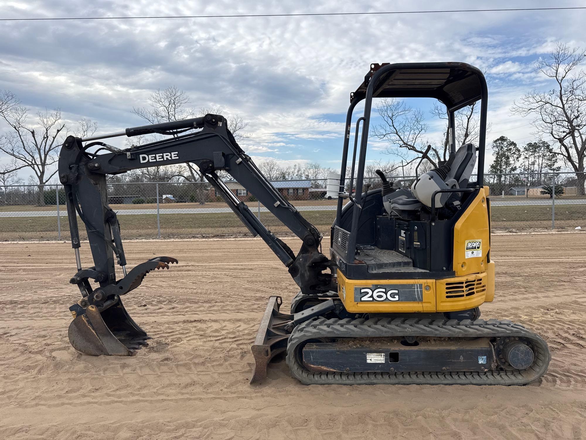 2020 JOHN DEERE 26G EXCAVATOR (A60429)
