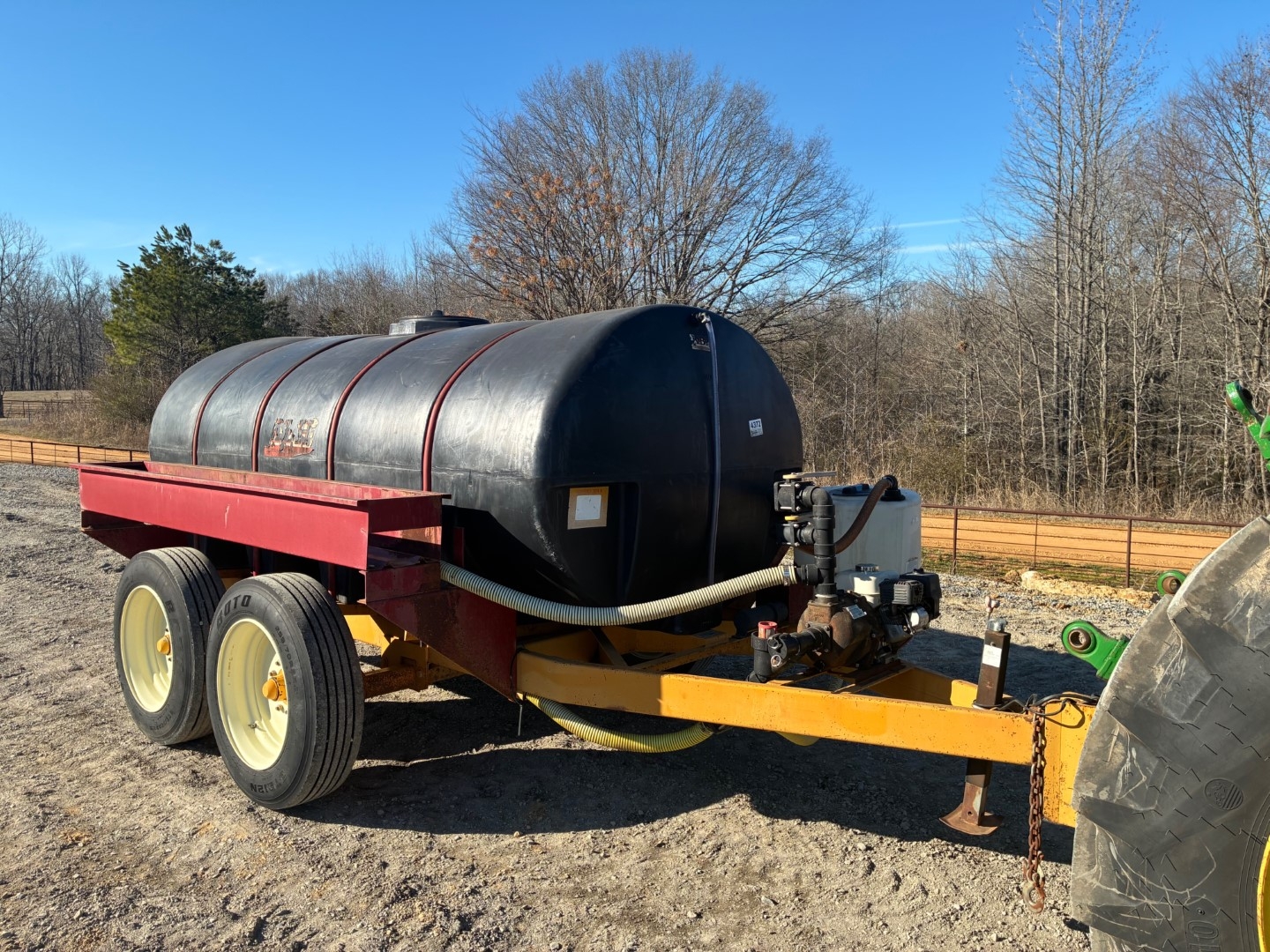 KBH 1600 Gallon Water Trailer (A64047)
