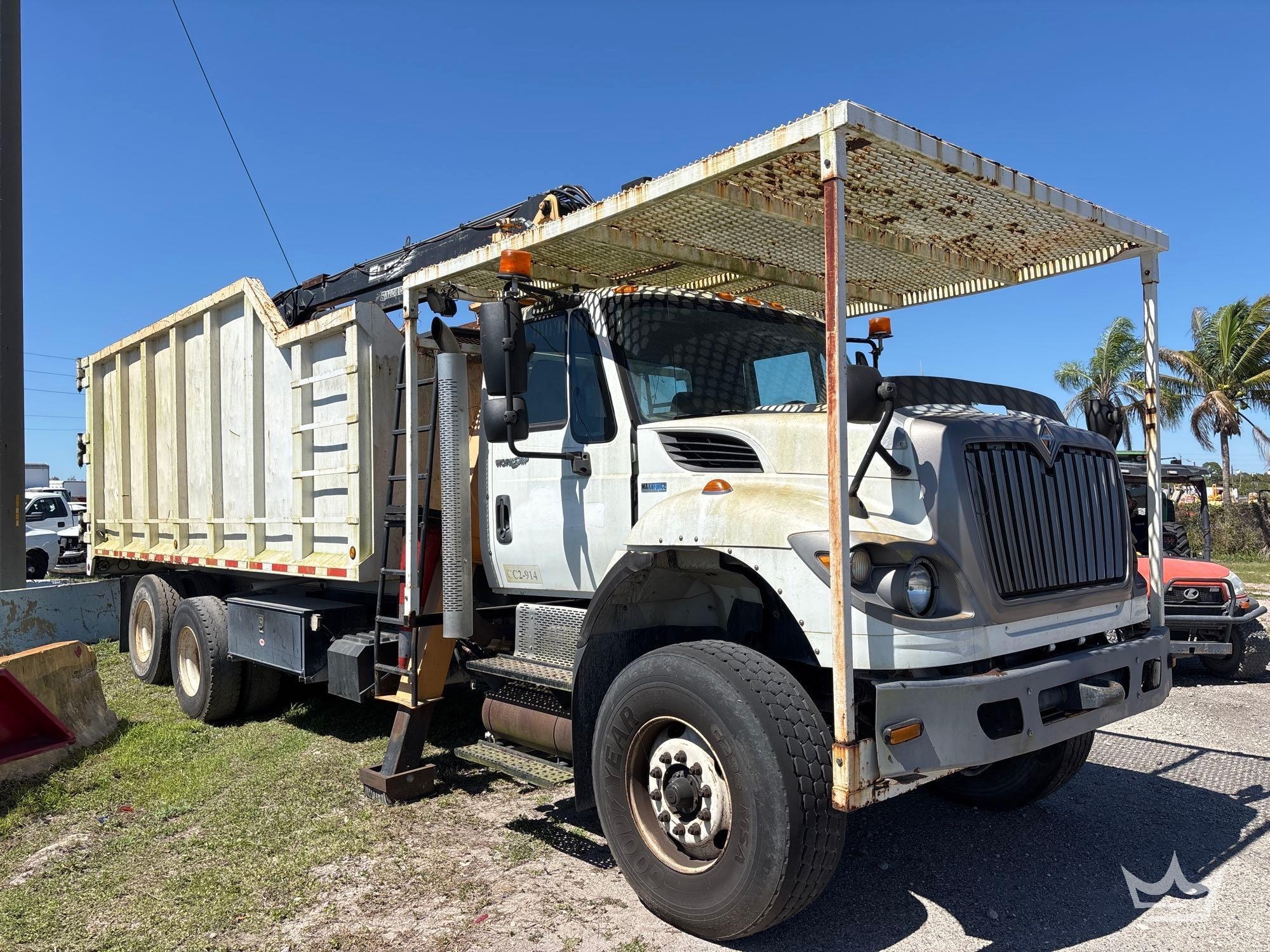2015 International WorkStar 7500 T/A Forestry Grapple Truck (A64556)
