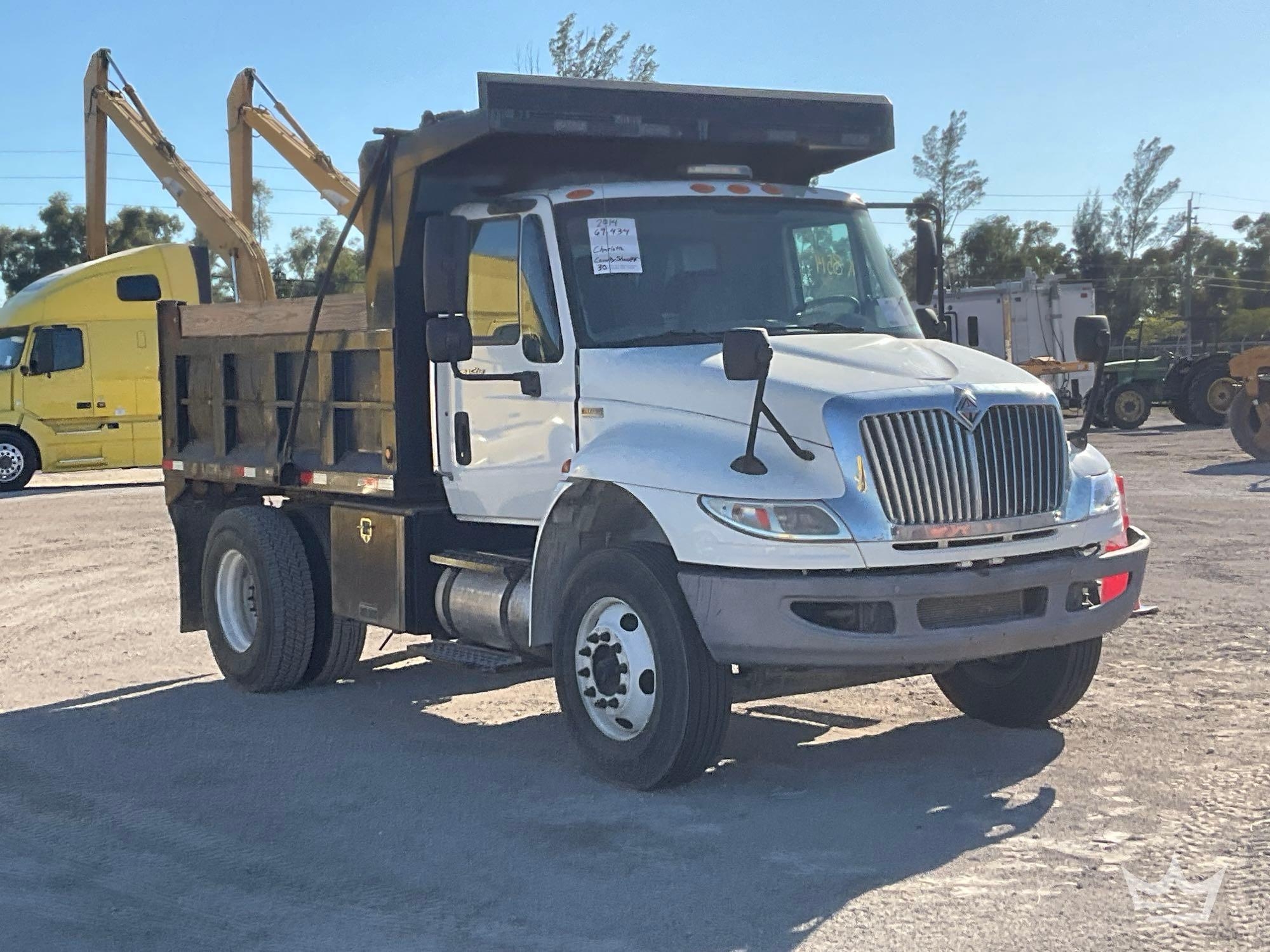 2014 International DuraStar 4300 S/A Dump Truck (A61573)