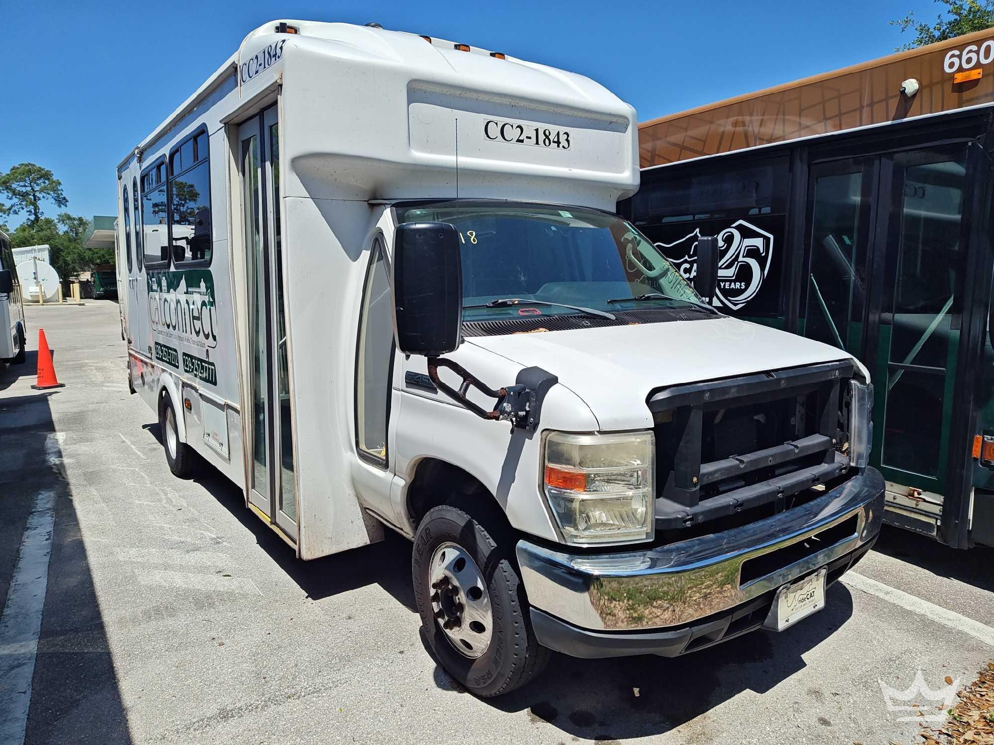 2017 Ford E-450 Super Duty Shuttle Bus (A66736)