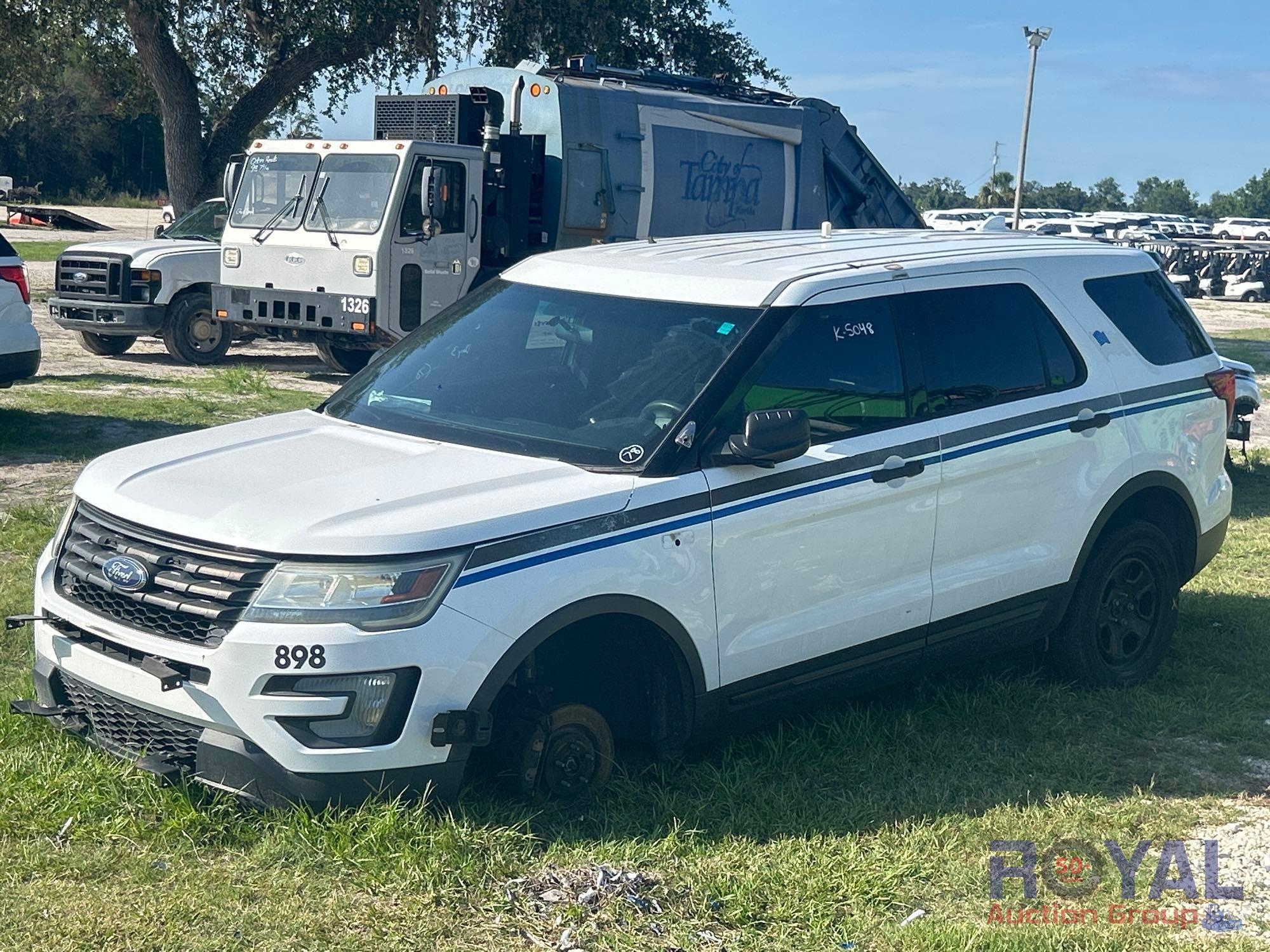 Year: 2016 Make: Ford Model: Explorer Vehicle Type: Multipurpose Vehicle (MPV) Mileage: Plate: Body (A48082)