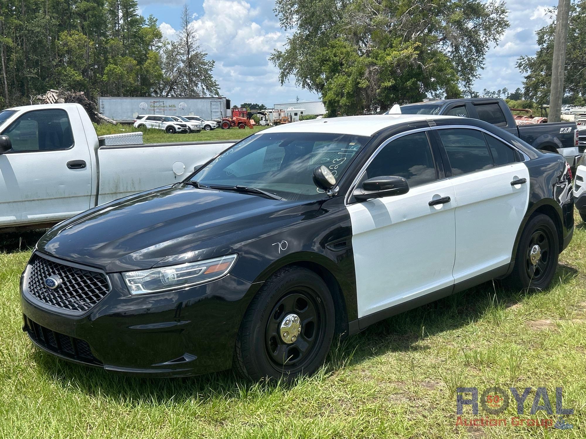 2016 Ford Taurus AWD Sedan (A48082)
