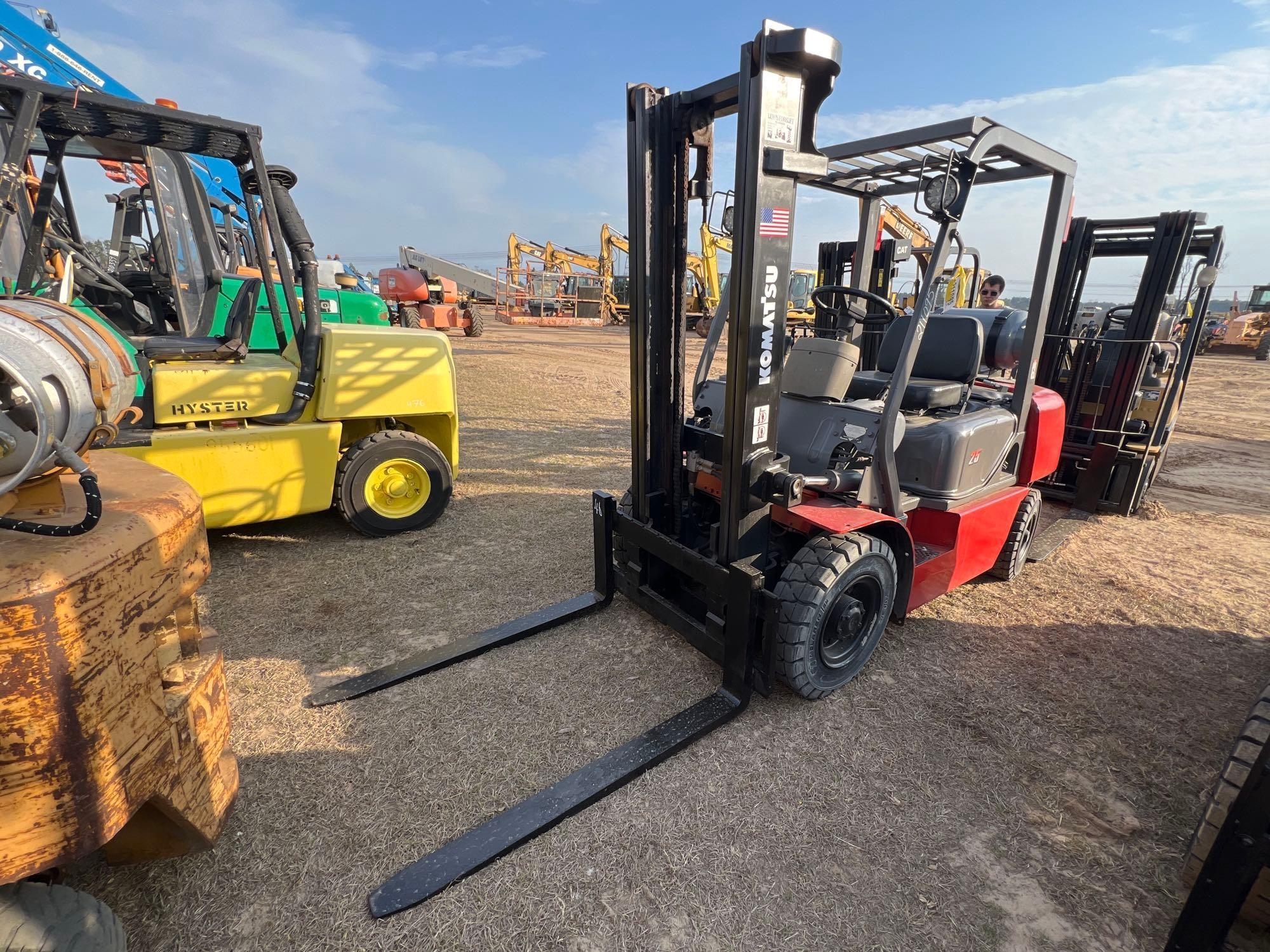 KOMATSU FG25C-12 STRAIGHT MAST FORLIFT (A62129)