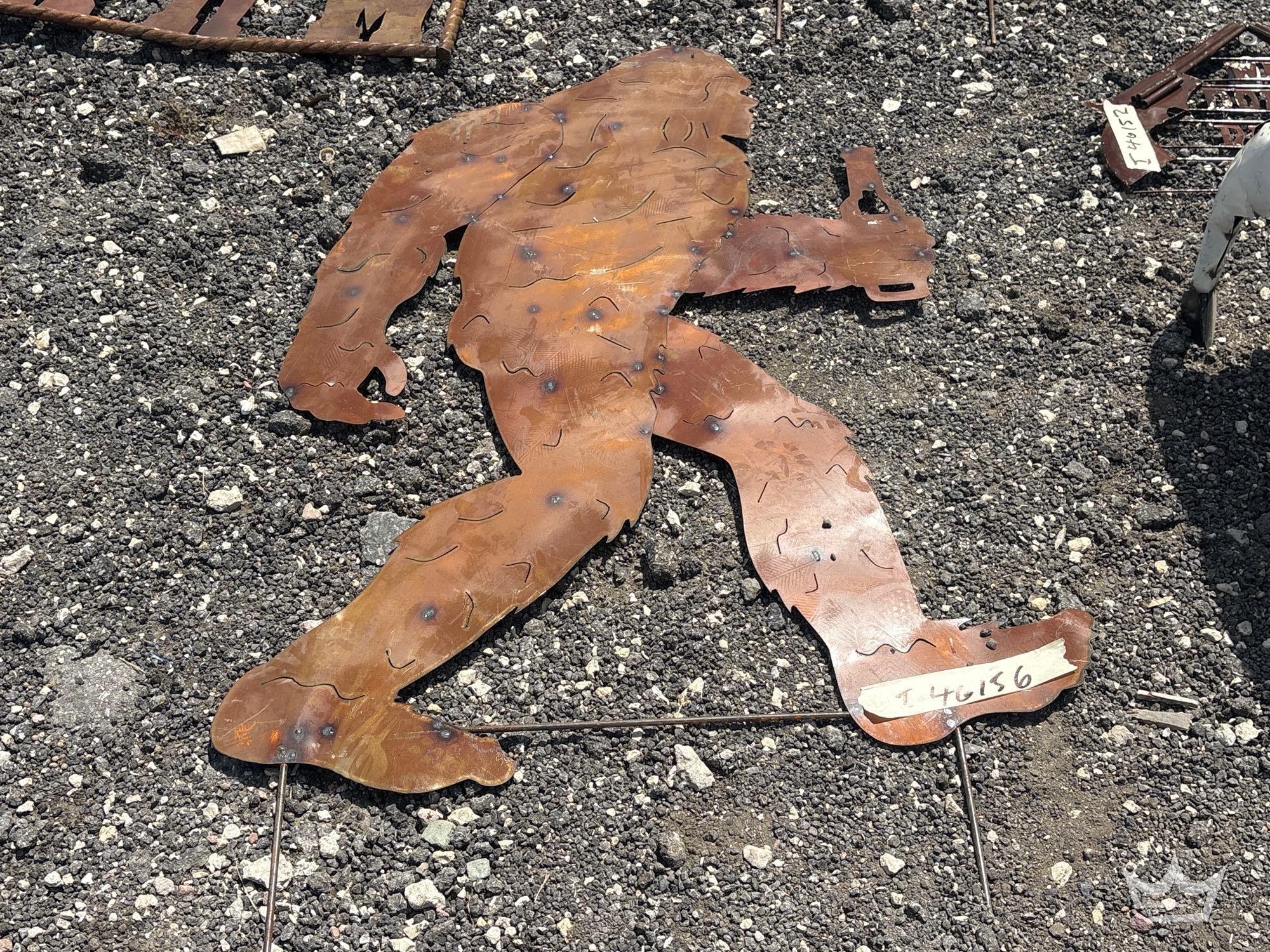 Bigfoot Yard Art (A64557)